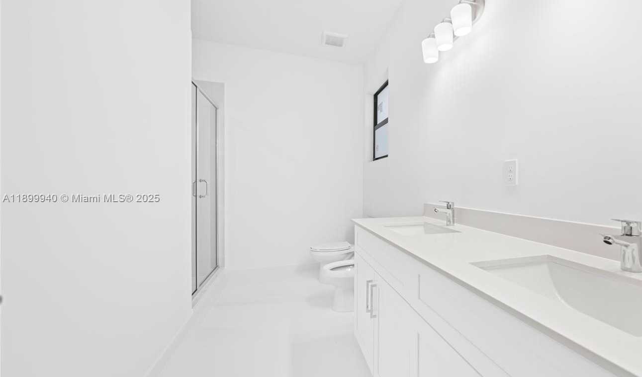 Small Image of 19504 SOUTH WEST 324TH ST, Homestead Number 16