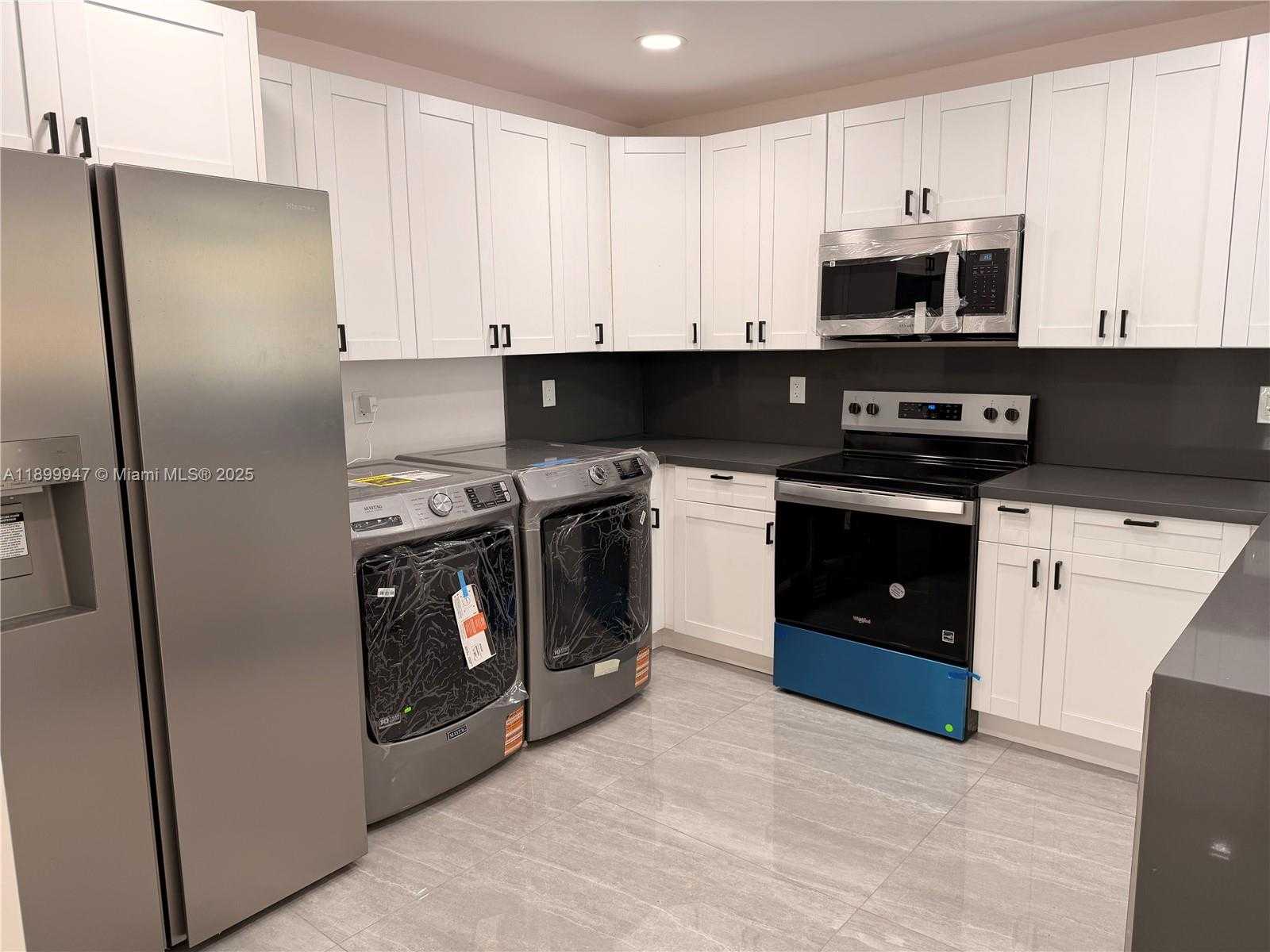 Small Image of 809 NORTH WEST 12TH AVE, Fort Lauderdale Number 15