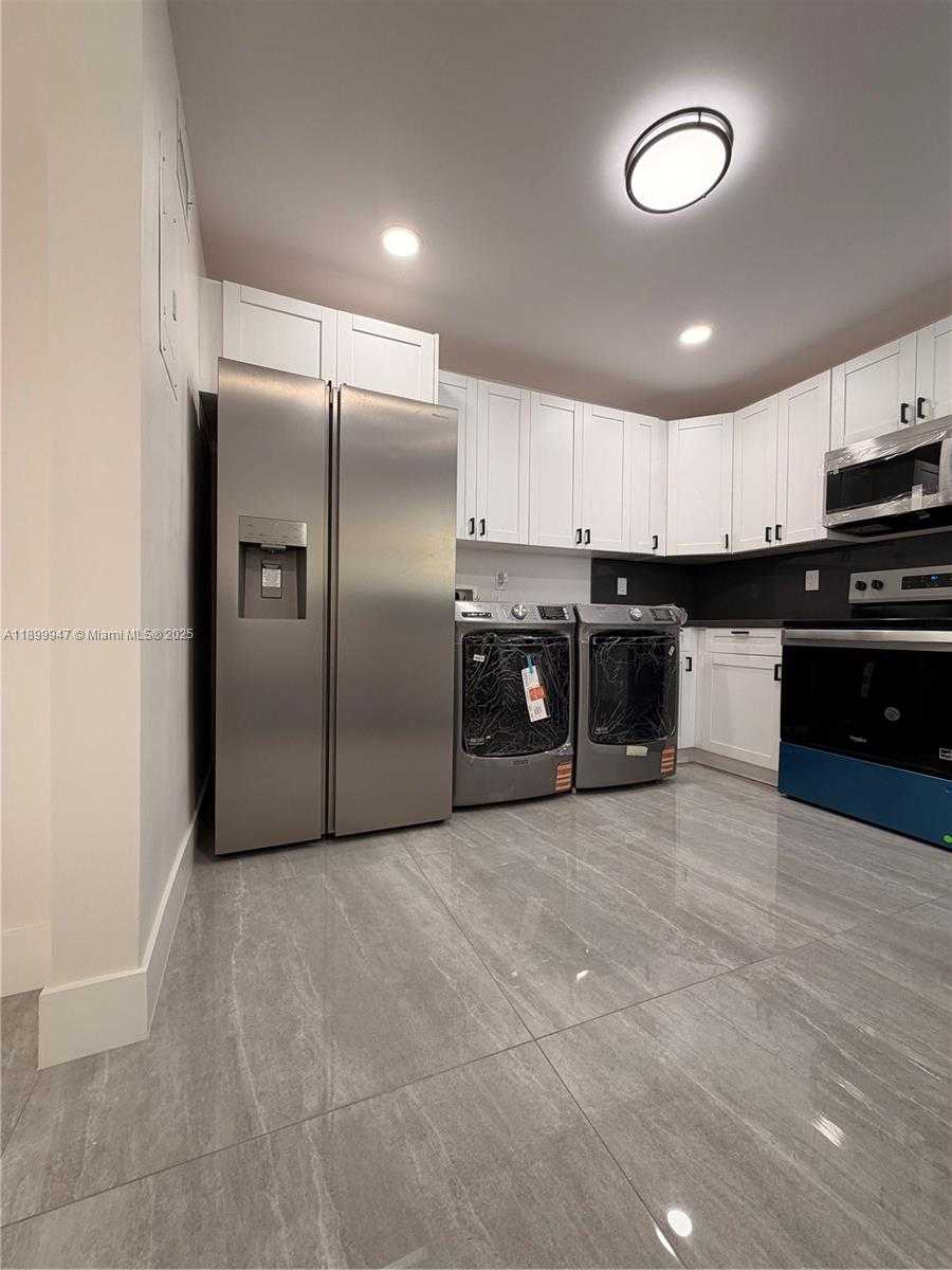 Small Image of 809 NORTH WEST 12TH AVE, Fort Lauderdale Number 16