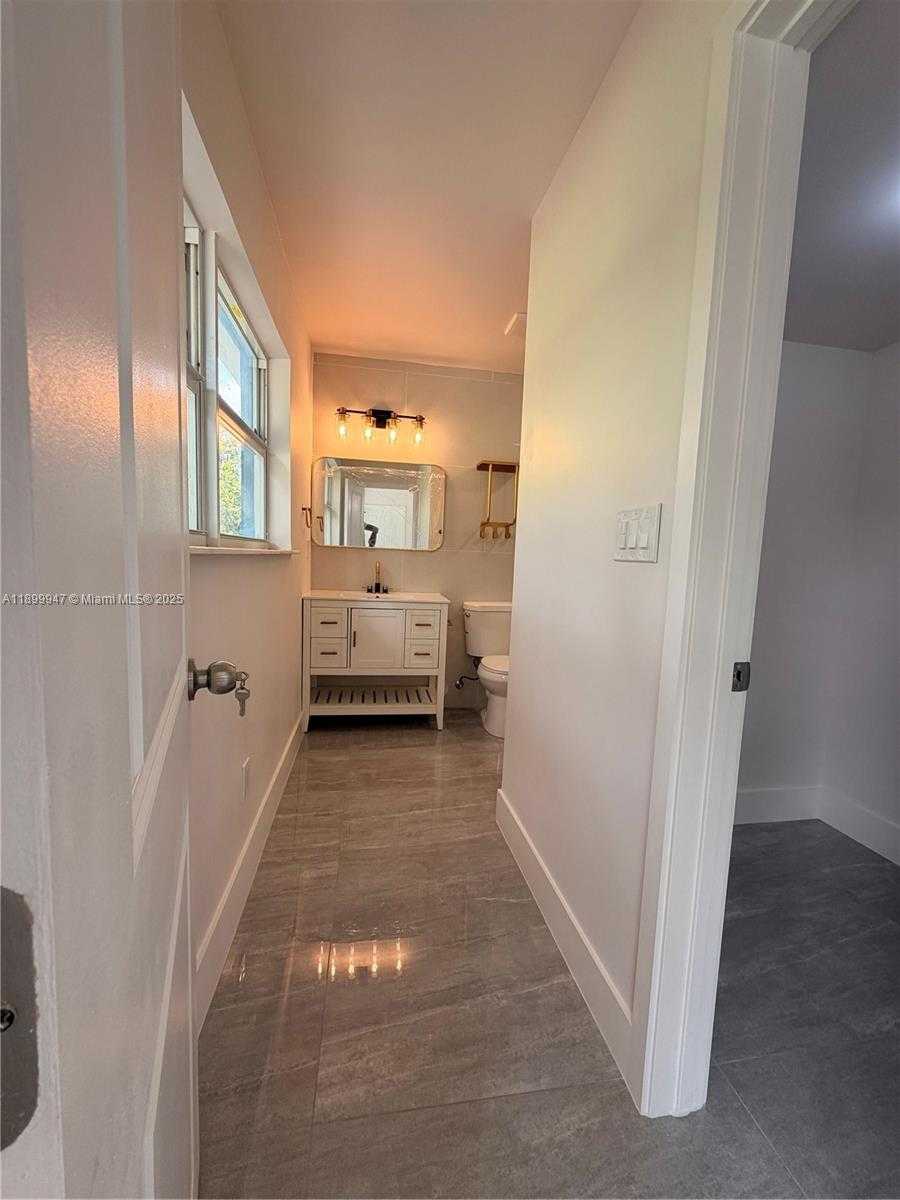 Small Image of 809 NORTH WEST 12TH AVE, Fort Lauderdale Number 26