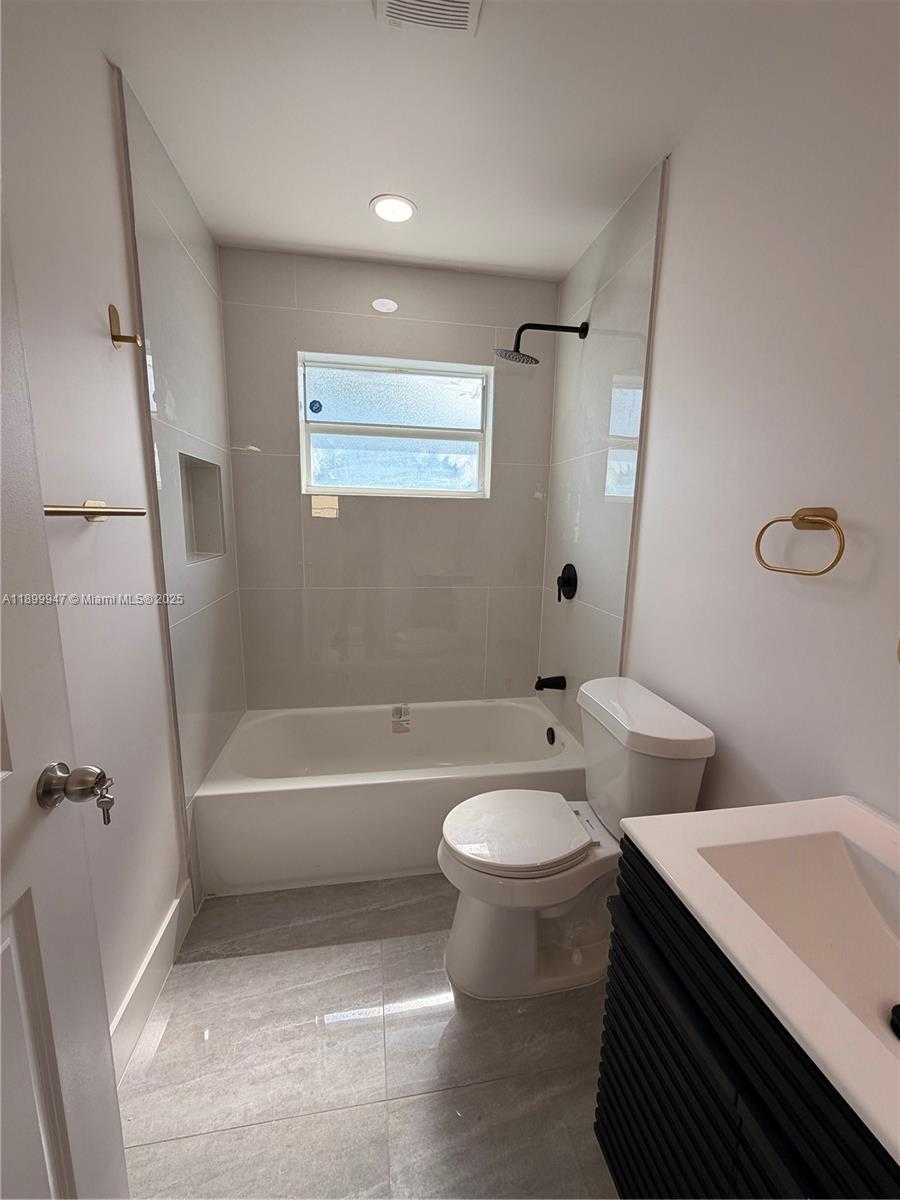 Small Image of 809 NORTH WEST 12TH AVE, Fort Lauderdale Number 34