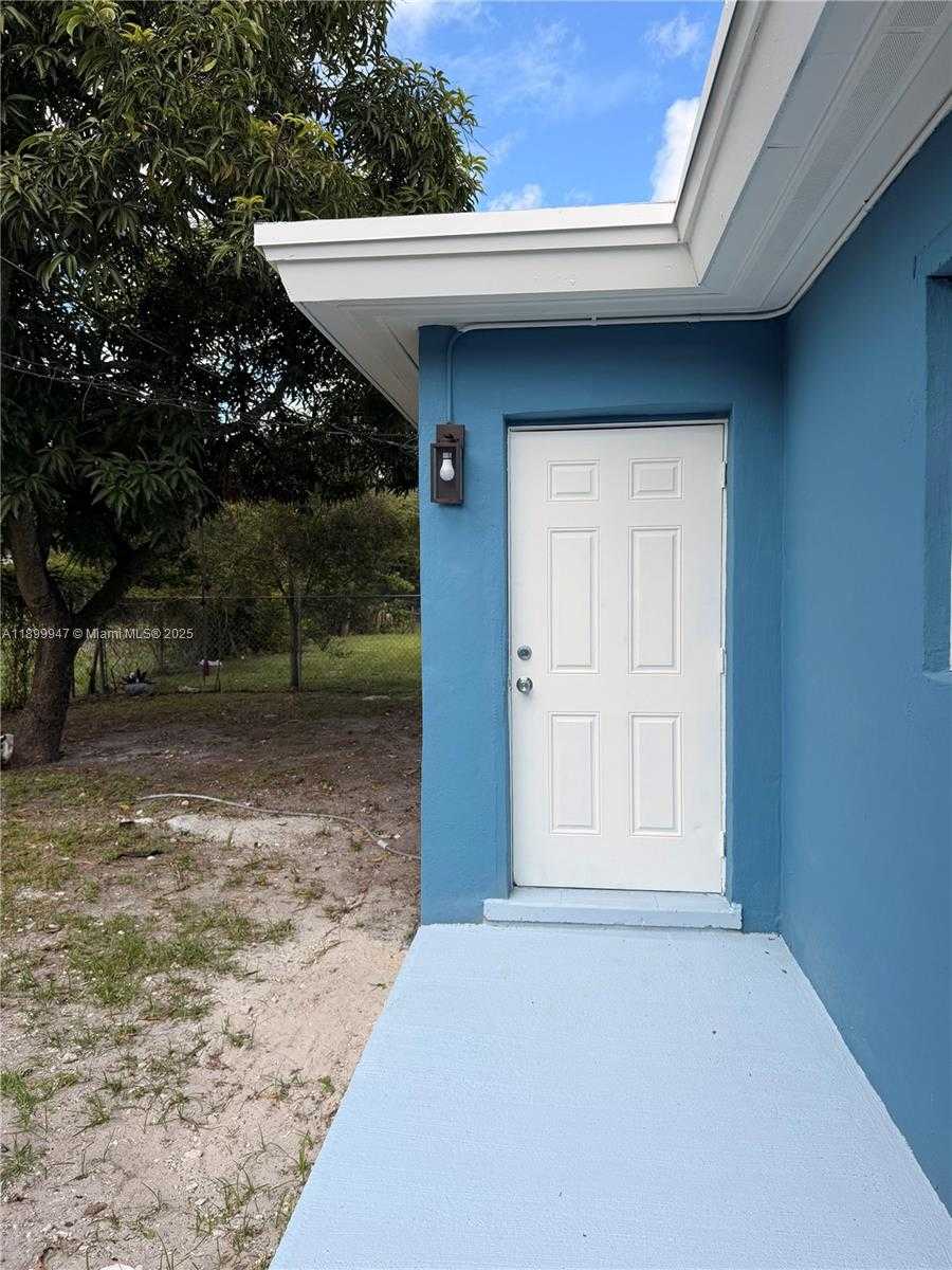 Small Image of 809 NORTH WEST 12TH AVE, Fort Lauderdale Number 5