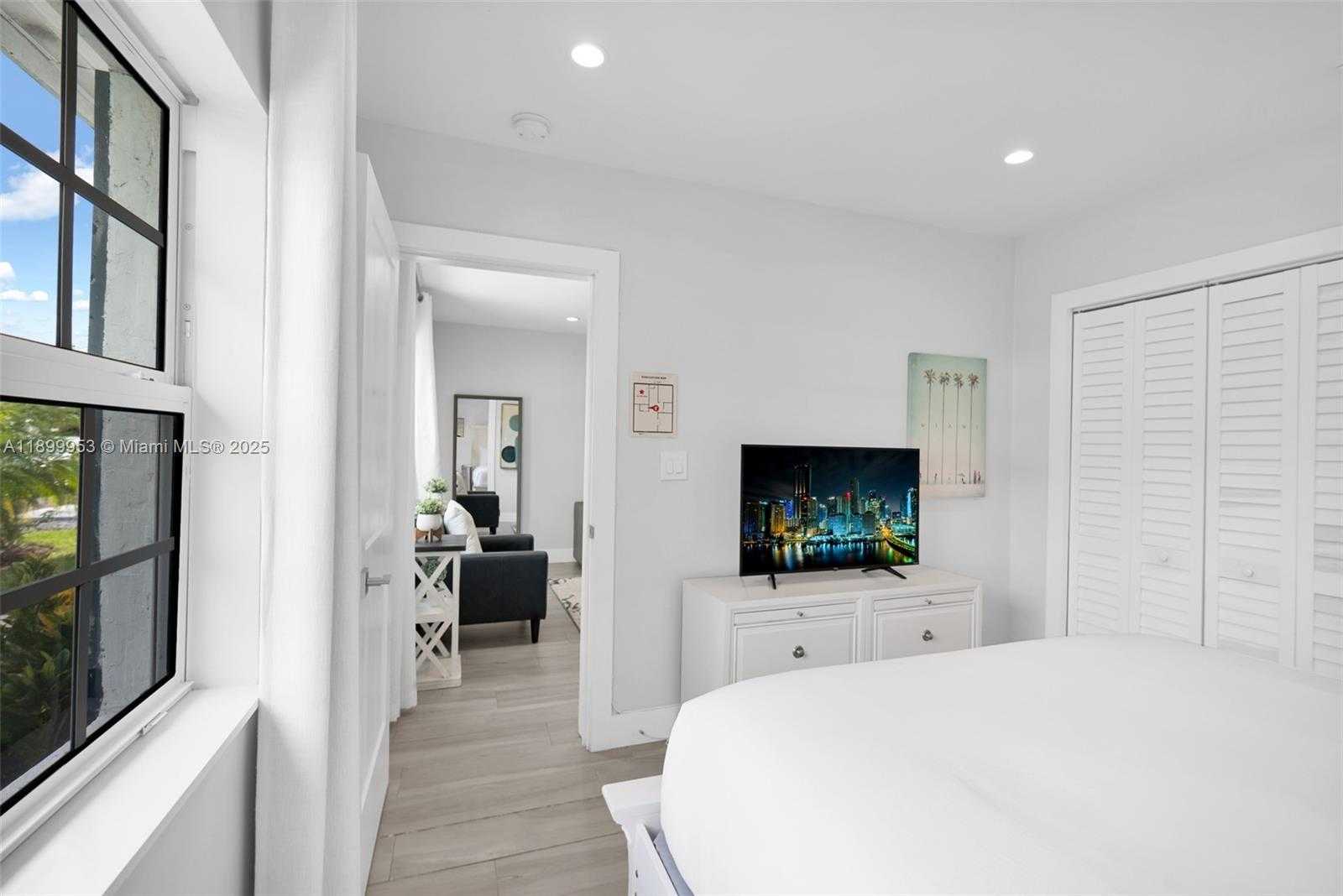 Small Image of 1315 NORTH EAST 16TH AVE, Fort Lauderdale Number 16