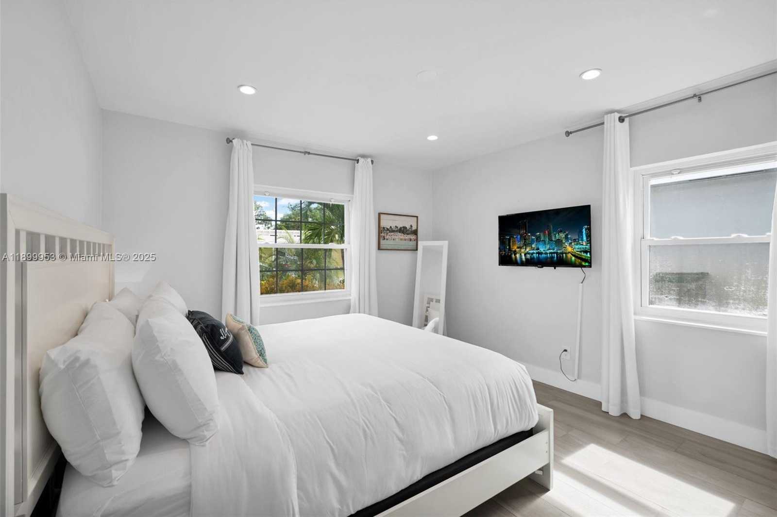 Small Image of 1315 NORTH EAST 16TH AVE, Fort Lauderdale Number 26