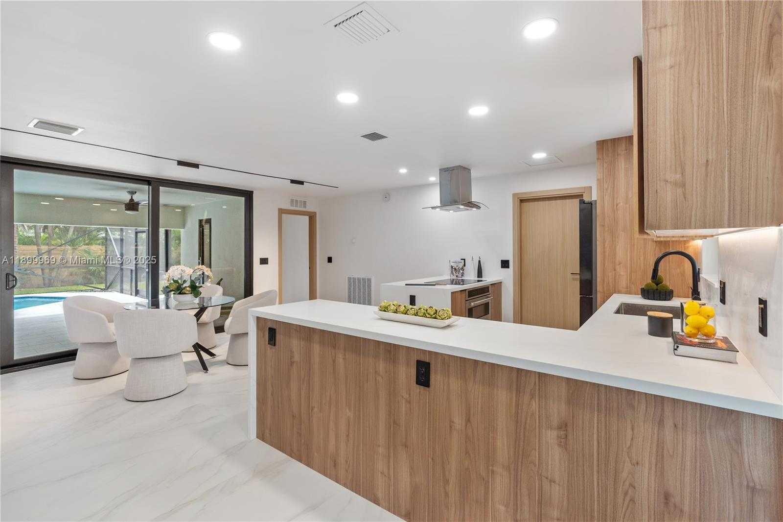 Small Image of 2020 NORTH EAST 54TH, Fort Lauderdale Number 6