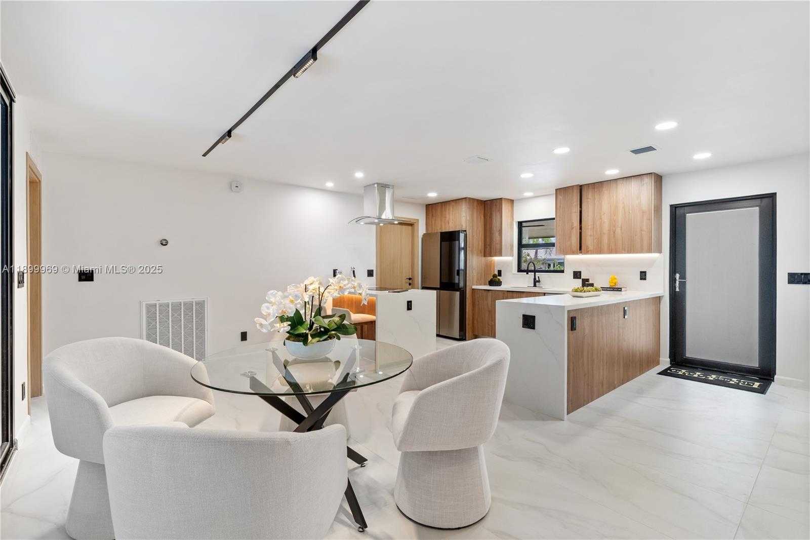 Small Image of 2020 NORTH EAST 54TH, Fort Lauderdale Number 8