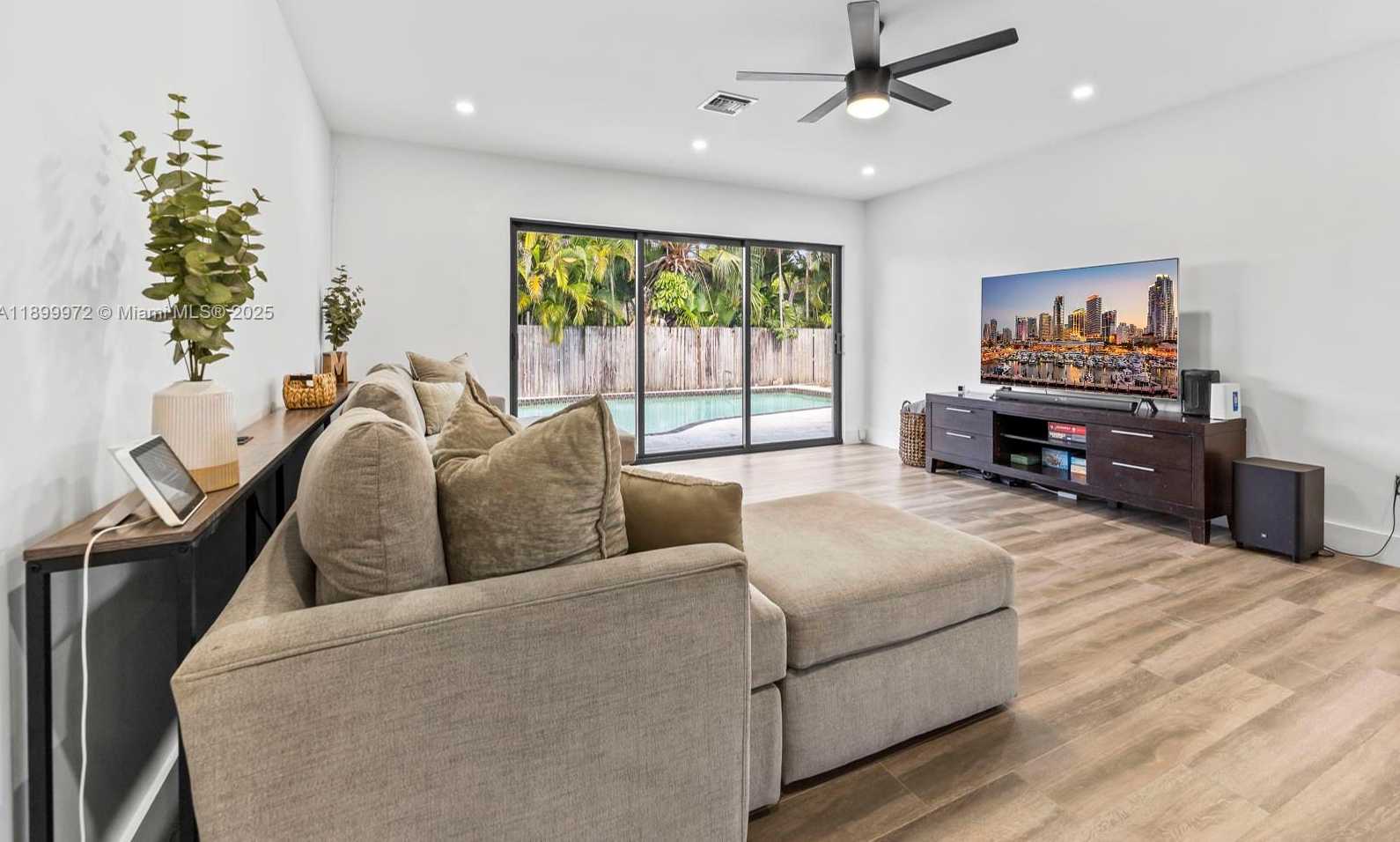 Small Image of 10415 SOUTH WEST 200TH ST, Cutler Bay Number 16