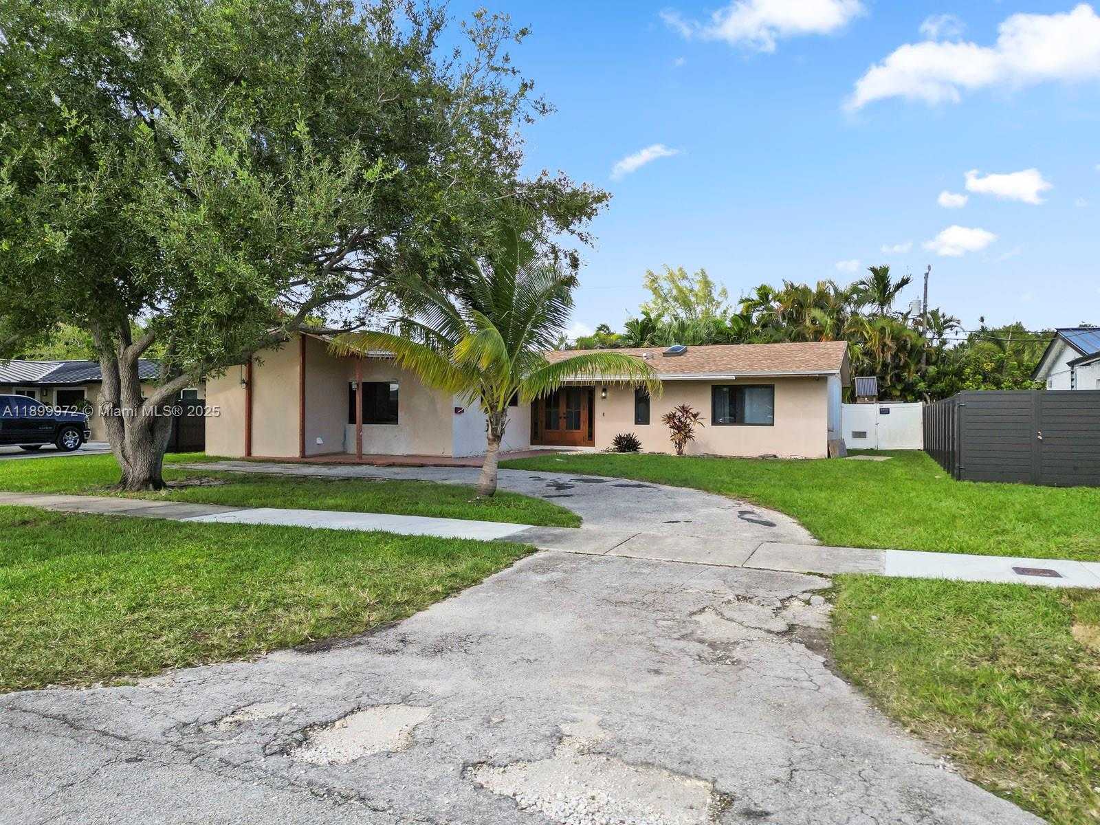 Small Image of 10415 SOUTH WEST 200TH ST, Cutler Bay Number 40