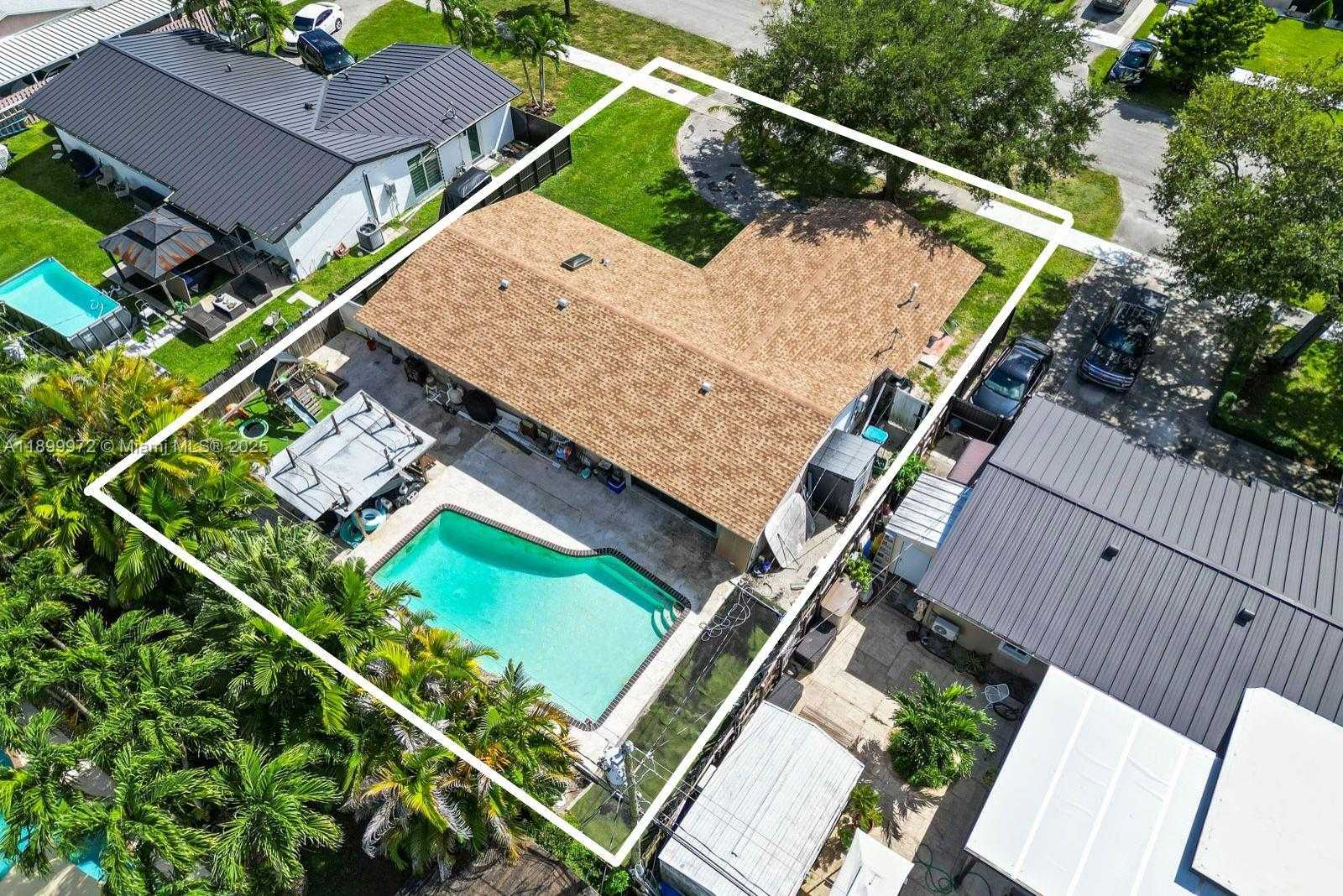 Small Image of 10415 SOUTH WEST 200TH ST, Cutler Bay Number 41