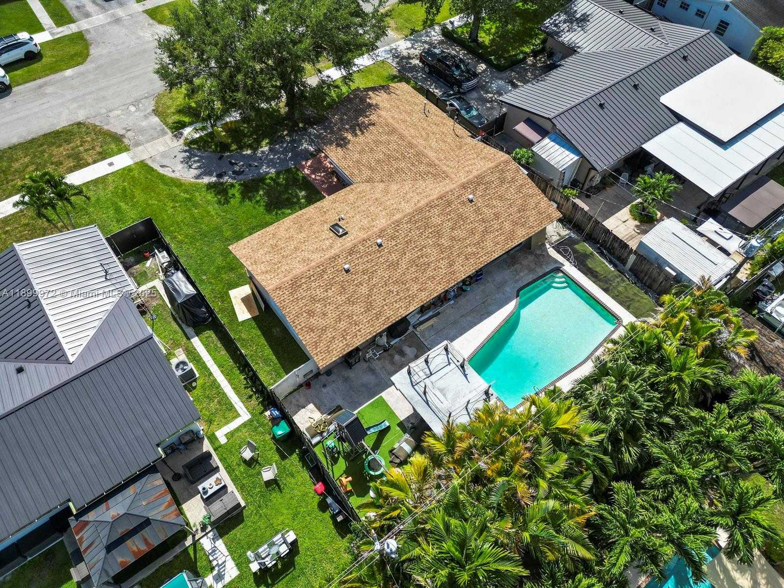 Small Image of 10415 SOUTH WEST 200TH ST, Cutler Bay Number 43
