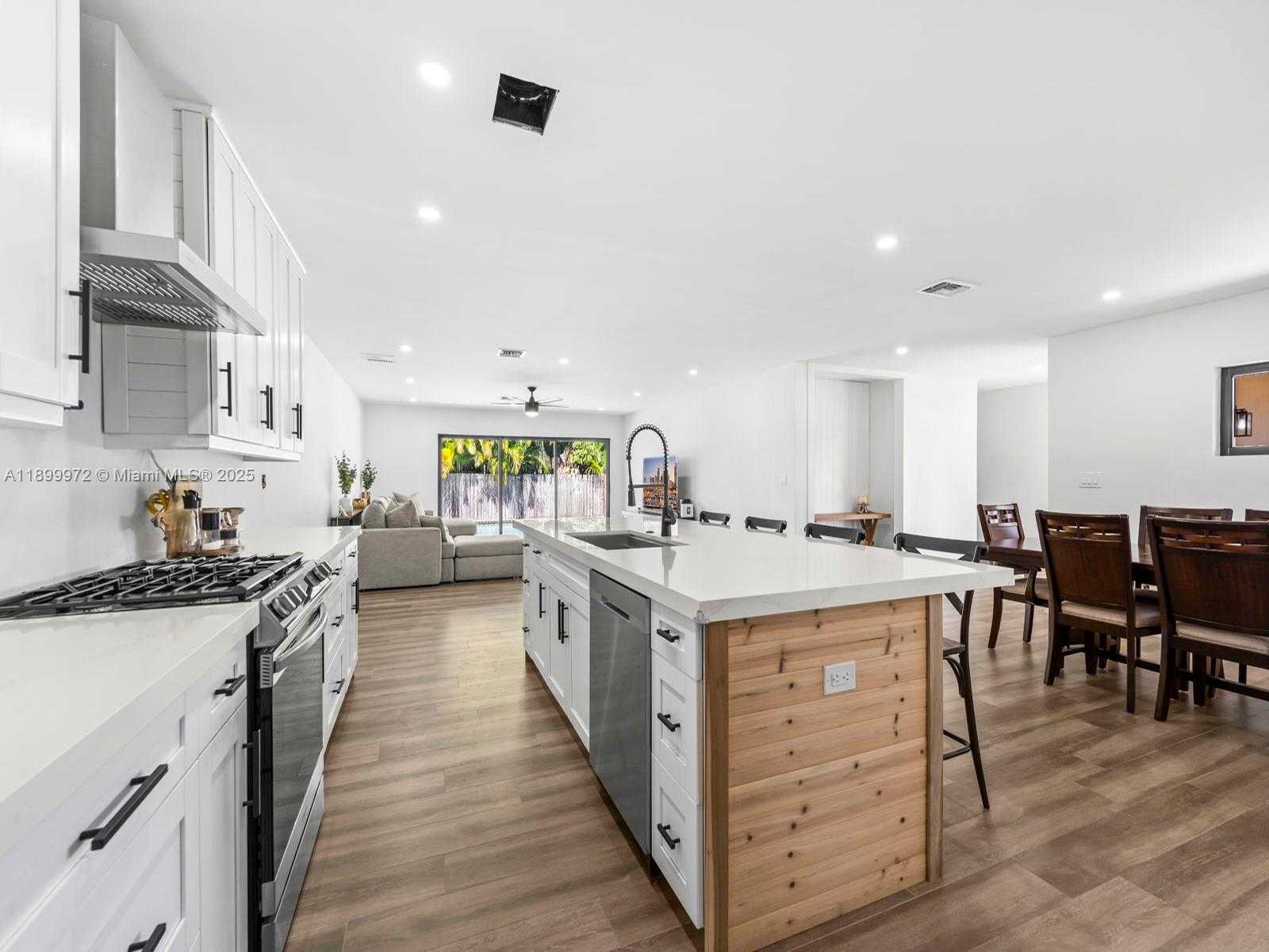 Small Image of 10415 SOUTH WEST 200TH ST, Cutler Bay Number 8