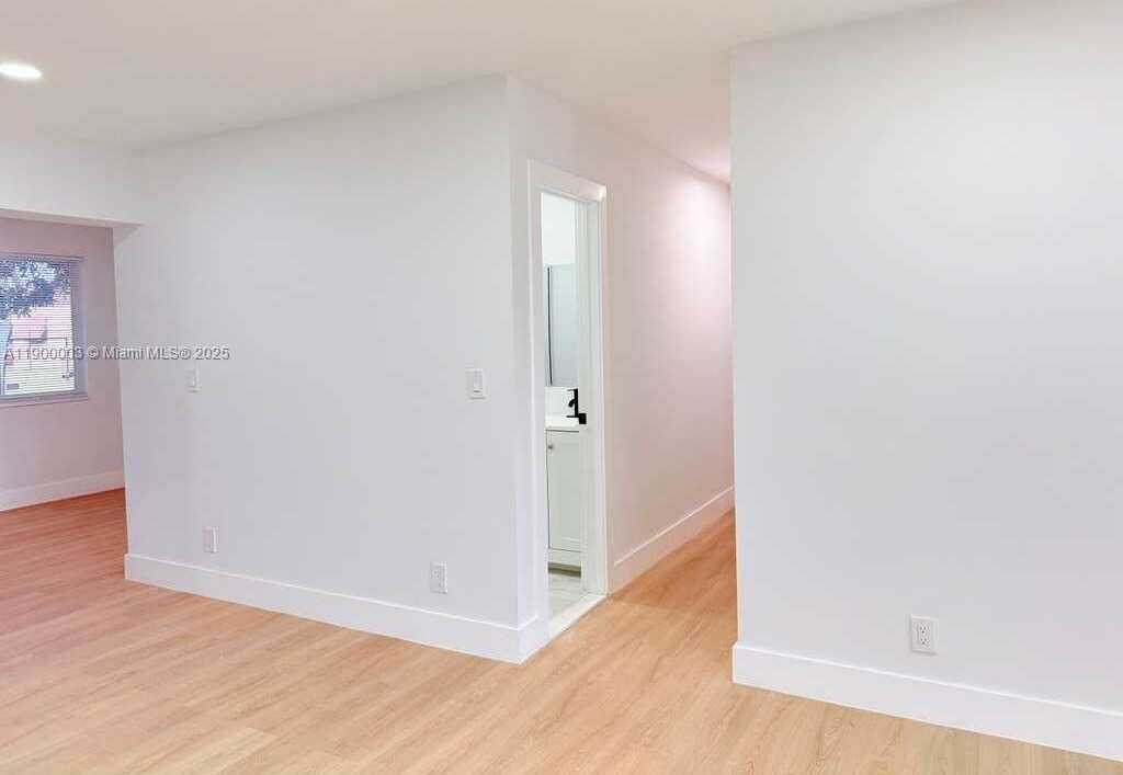 Small Image of 3241 NORTH WEST 16TH ST, Lauderhill Number 10