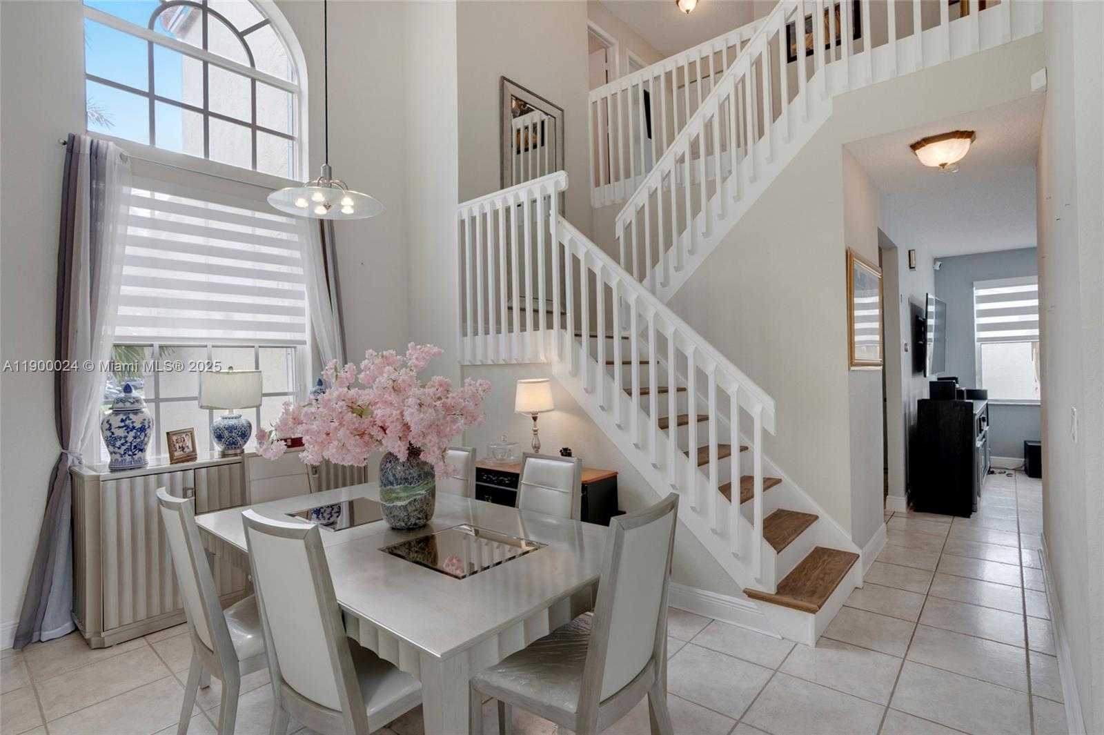 Small Image of 15865 NORTH WEST 7TH ST, Pembroke Pines Number 11