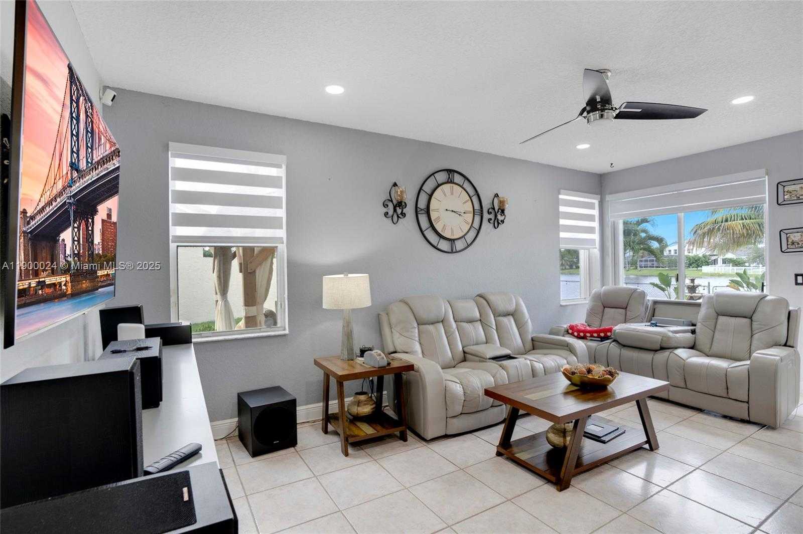 Small Image of 15865 NORTH WEST 7TH ST, Pembroke Pines Number 16