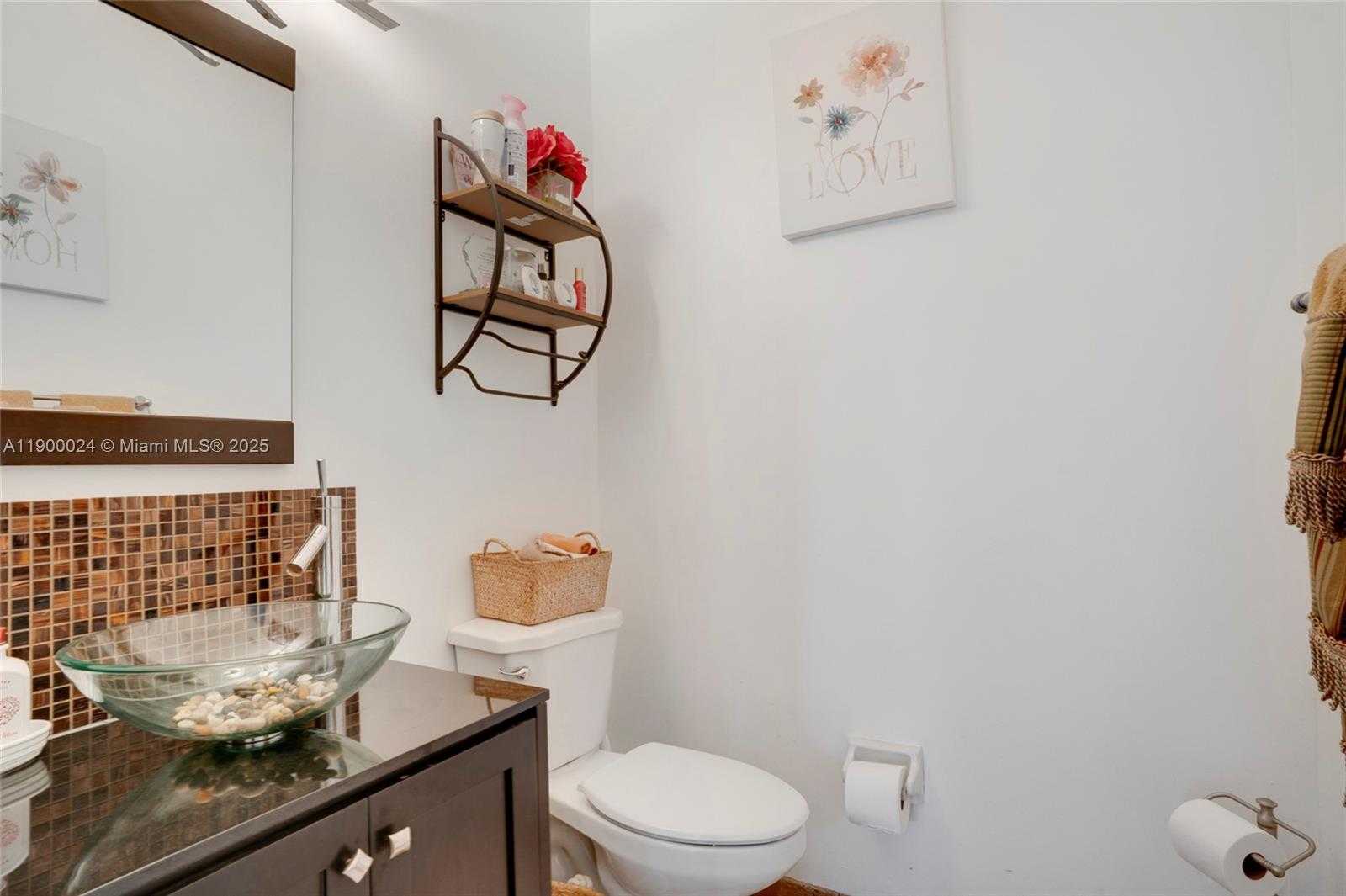 Small Image of 15865 NORTH WEST 7TH ST, Pembroke Pines Number 19