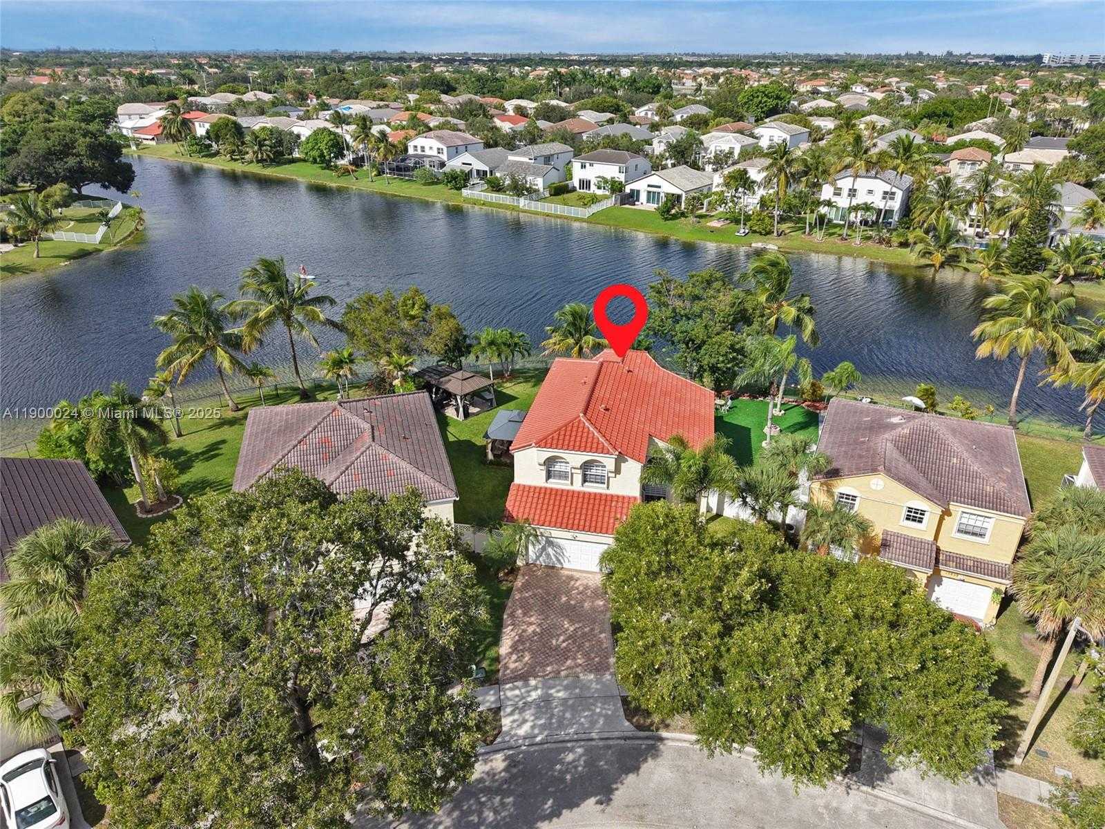 Small Image of 15865 NORTH WEST 7TH ST, Pembroke Pines Number 2