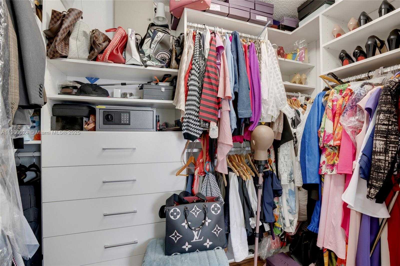 Small Image of 15865 NORTH WEST 7TH ST, Pembroke Pines Number 24