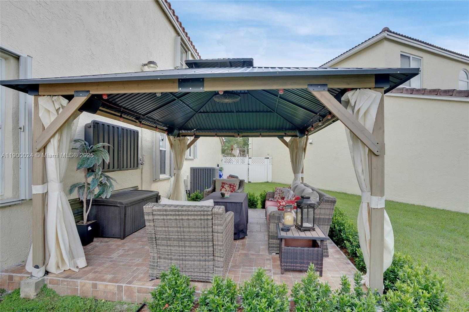 Small Image of 15865 NORTH WEST 7TH ST, Pembroke Pines Number 36