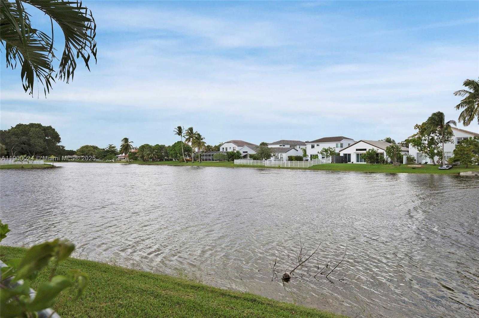 Small Image of 15865 NORTH WEST 7TH ST, Pembroke Pines Number 38