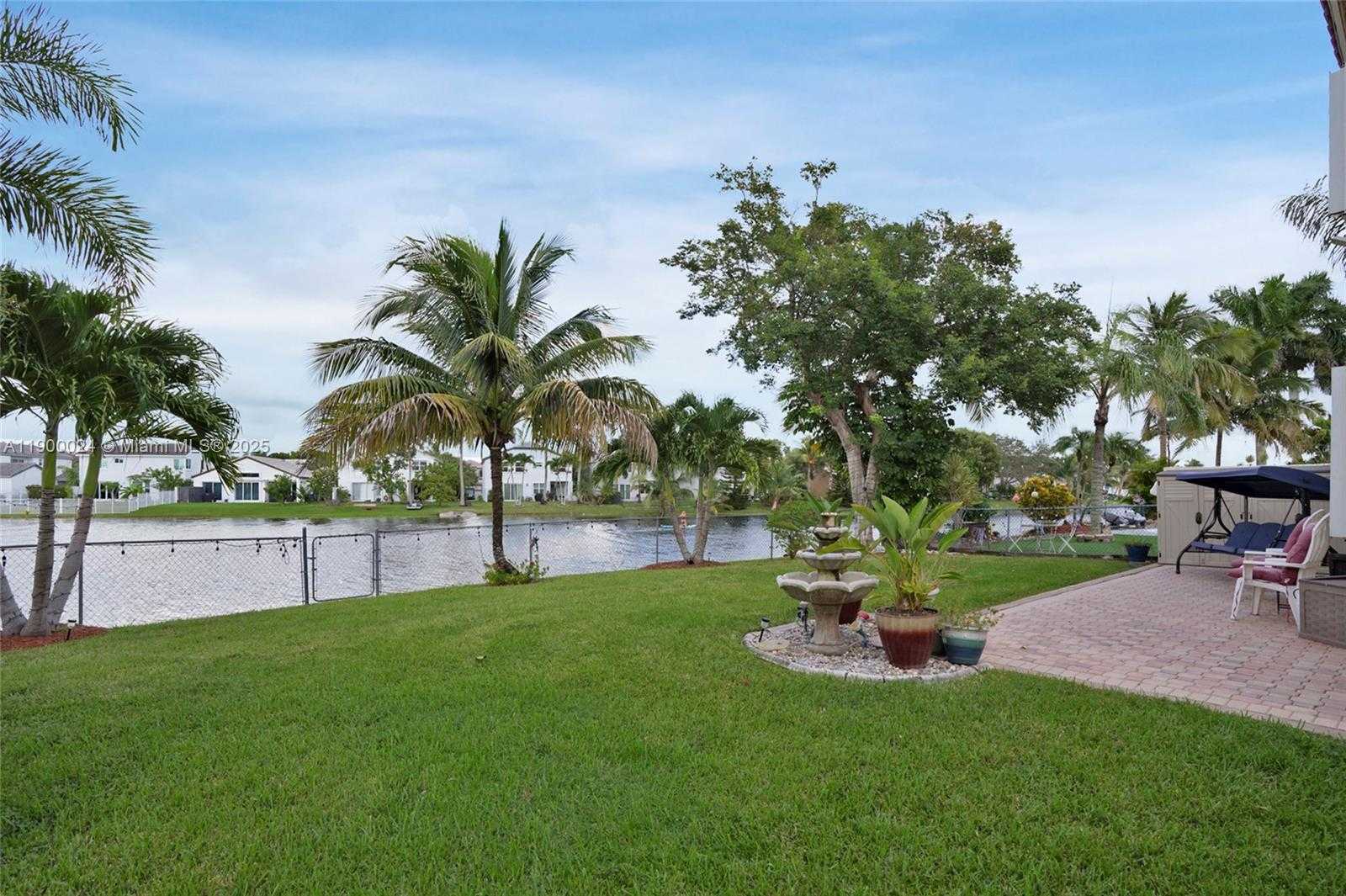 Small Image of 15865 NORTH WEST 7TH ST, Pembroke Pines Number 39