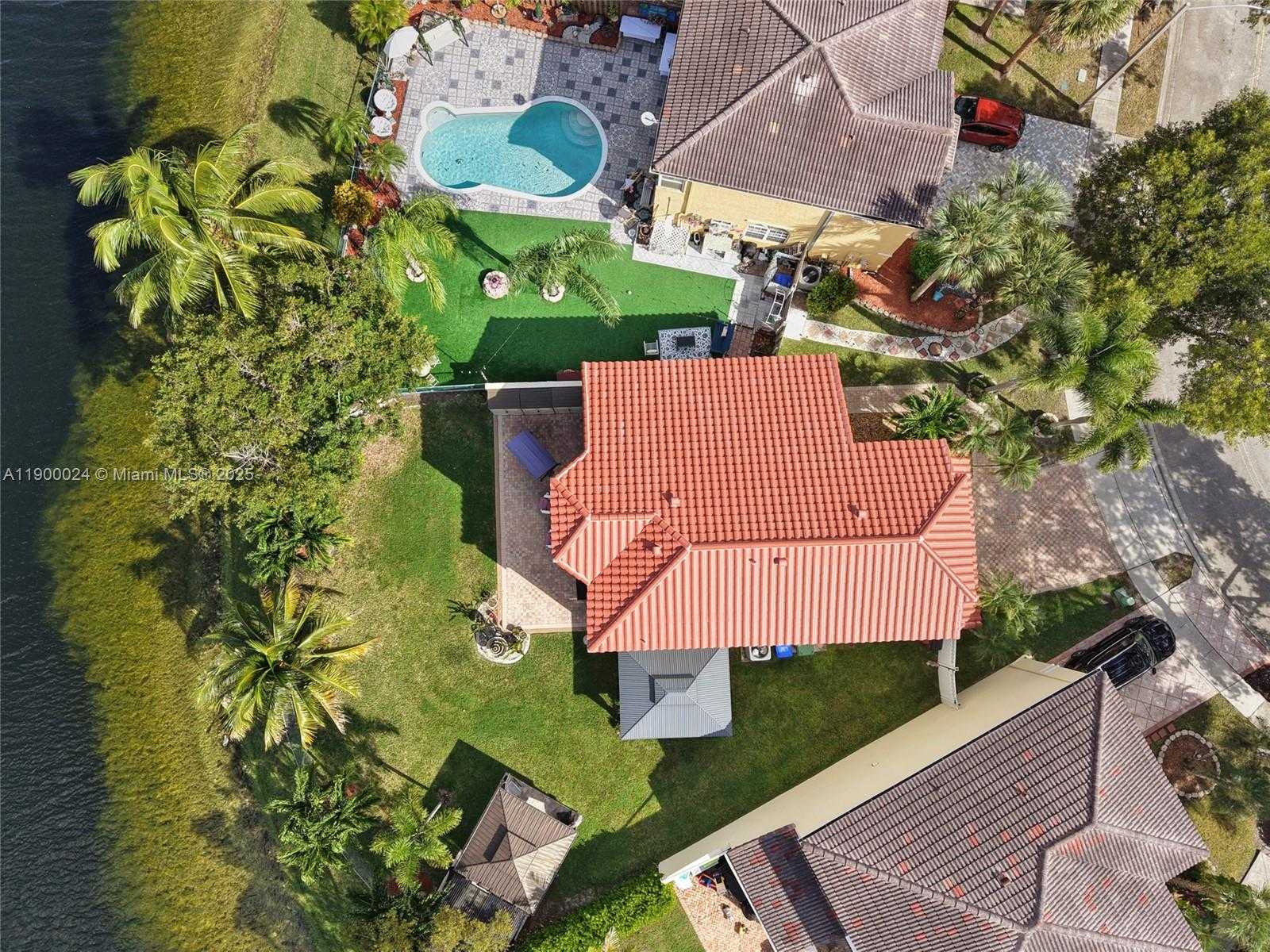 Small Image of 15865 NORTH WEST 7TH ST, Pembroke Pines Number 40