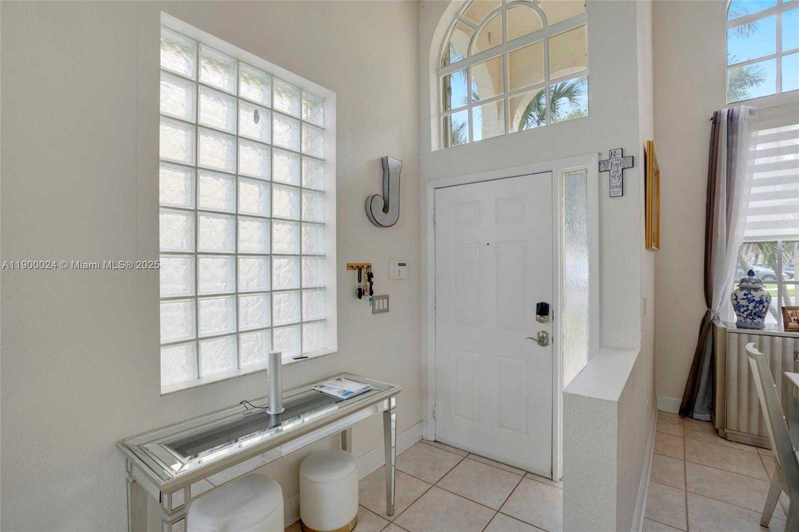 Small Image of 15865 NORTH WEST 7TH ST, Pembroke Pines Number 6