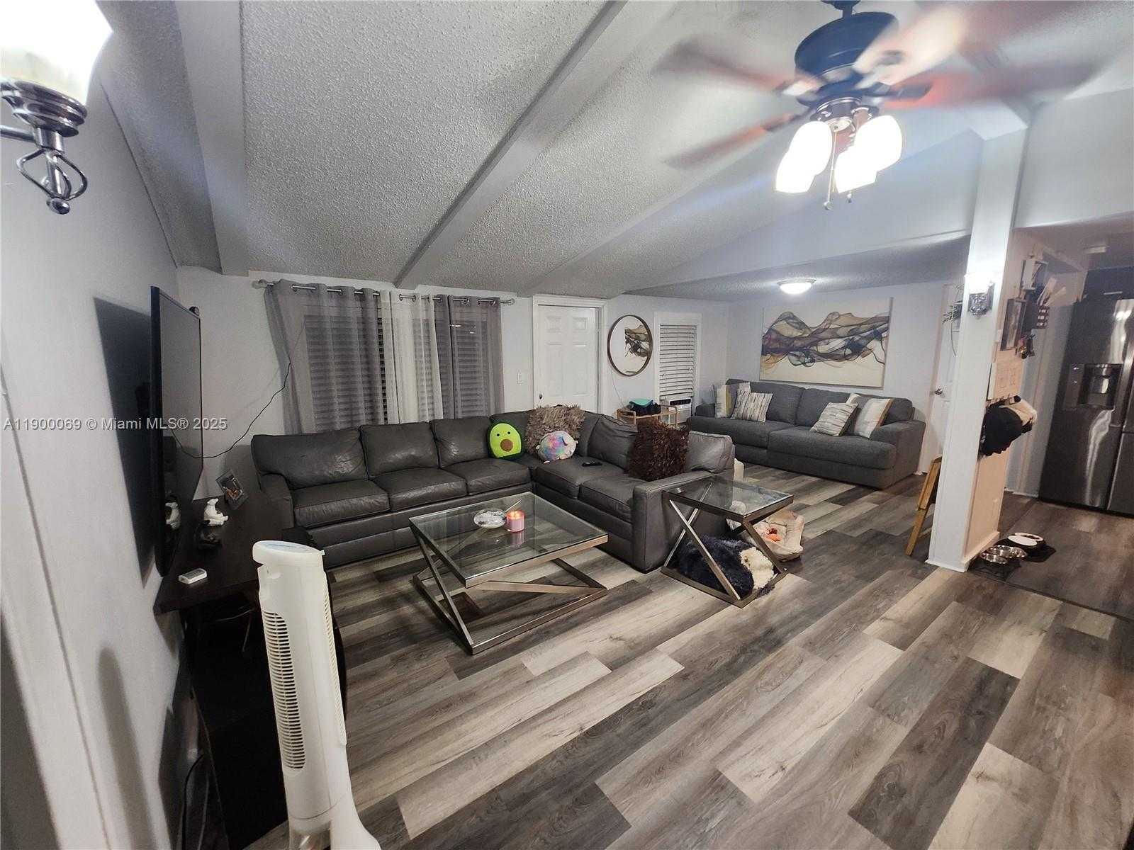 Small Image of 21640 NORTH WEST 3RD ST, Pembroke Pines Number 10