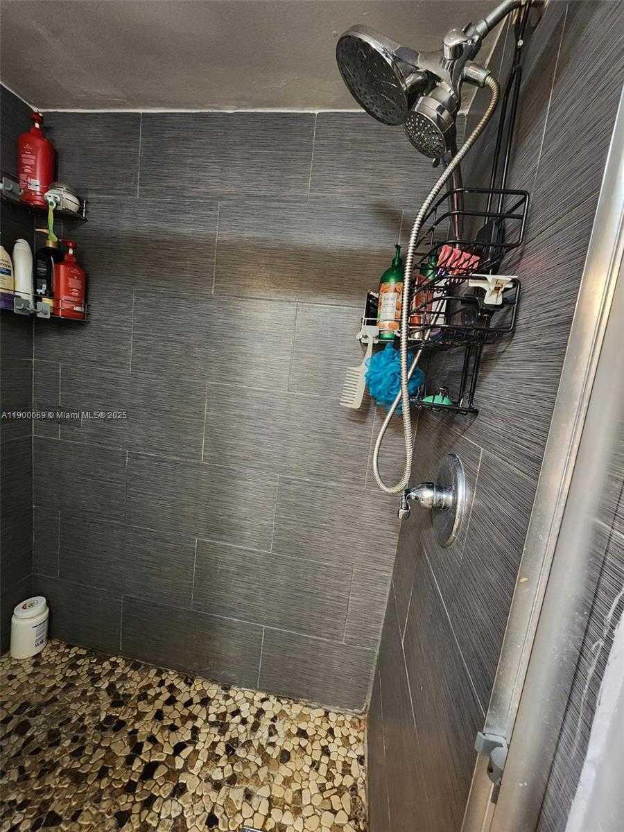 Small Image of 21640 NORTH WEST 3RD ST, Pembroke Pines Number 18