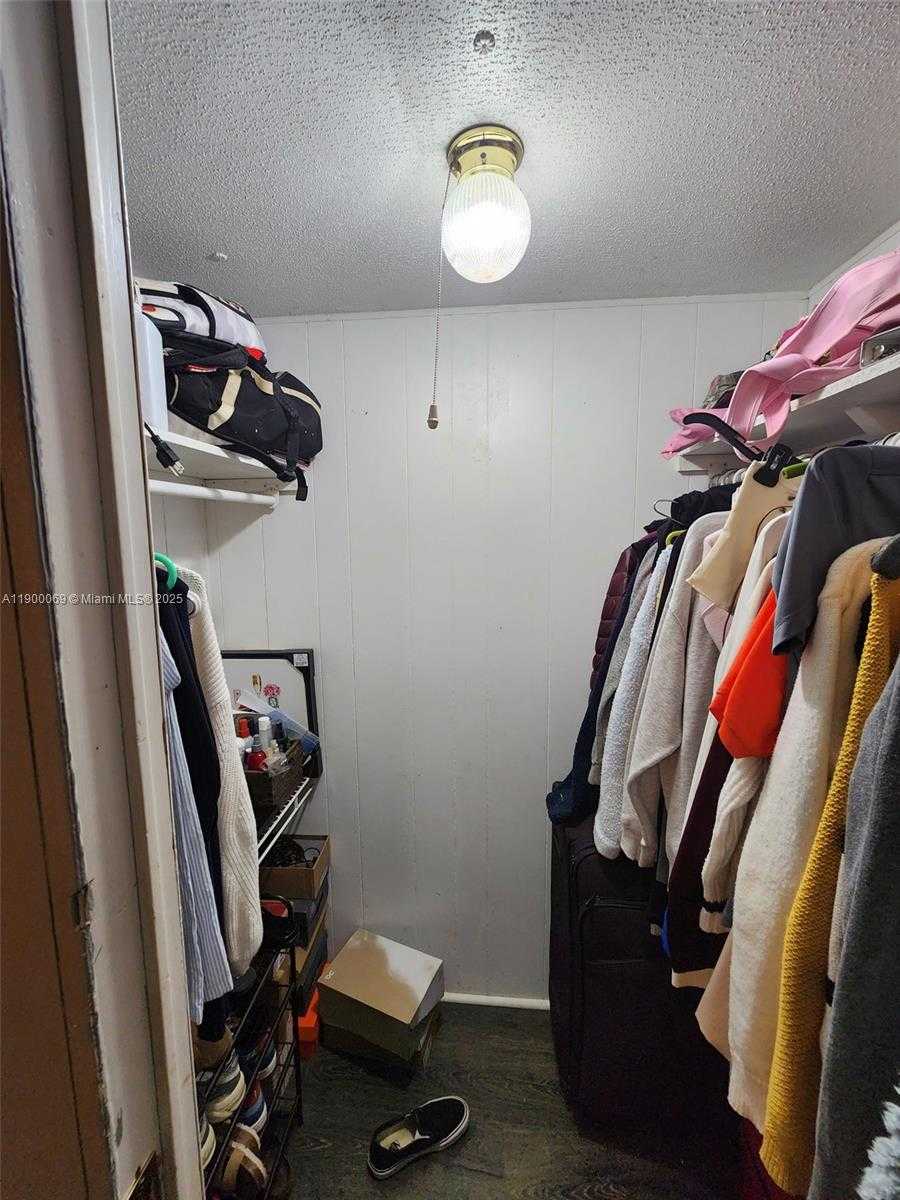 Small Image of 21640 NORTH WEST 3RD ST, Pembroke Pines Number 26