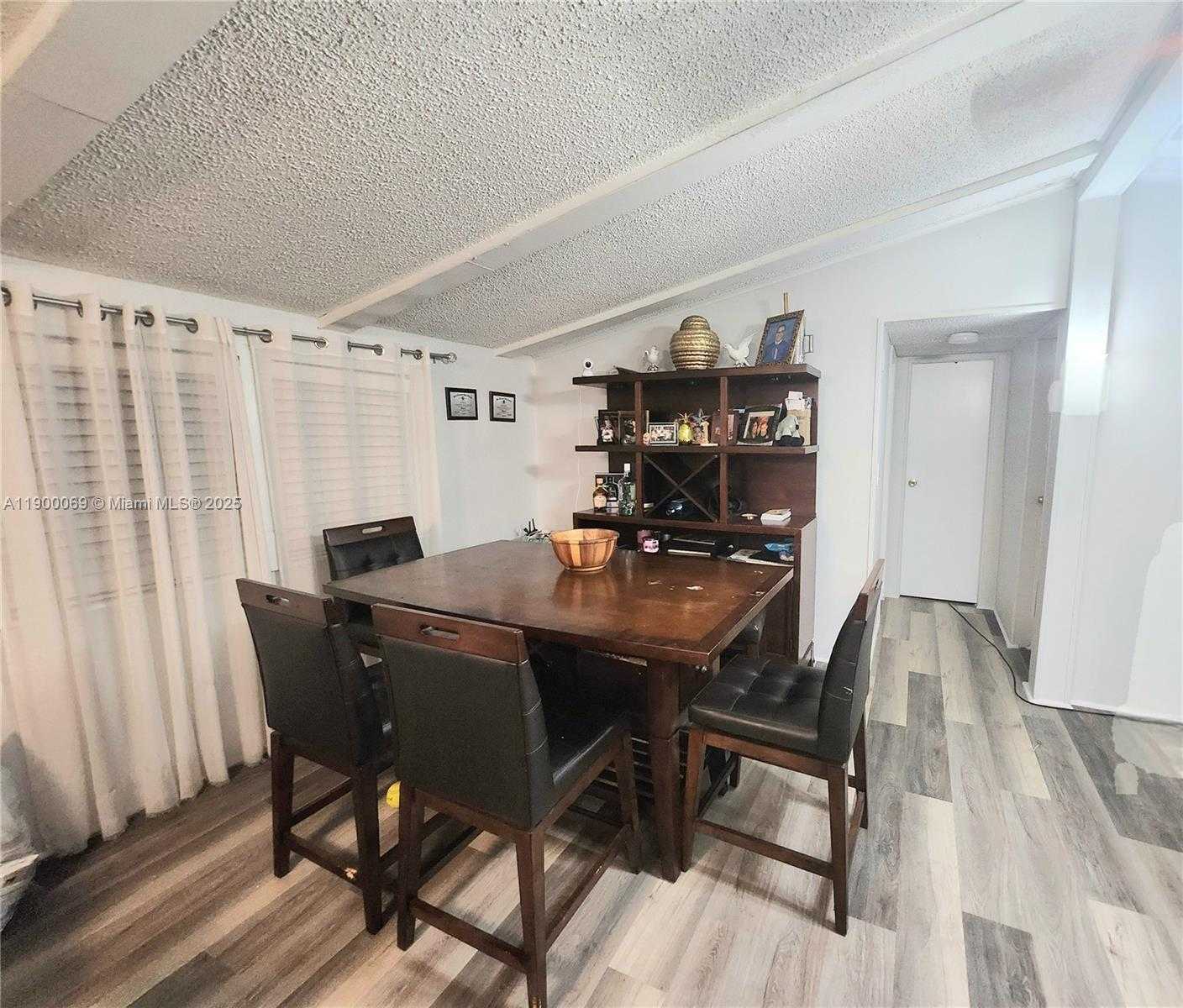Small Image of 21640 NORTH WEST 3RD ST, Pembroke Pines Number 5