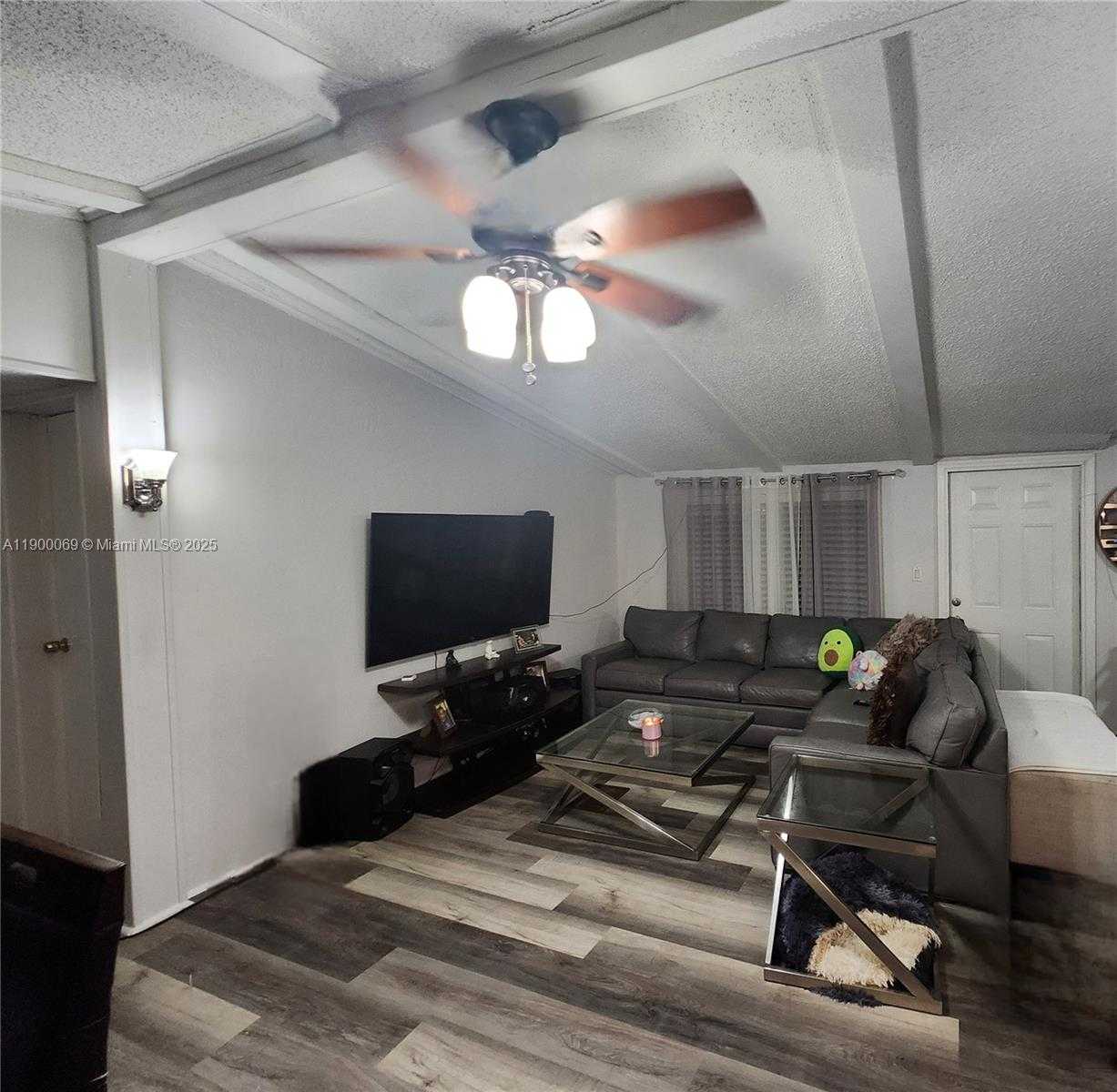 Small Image of 21640 NORTH WEST 3RD ST, Pembroke Pines Number 7