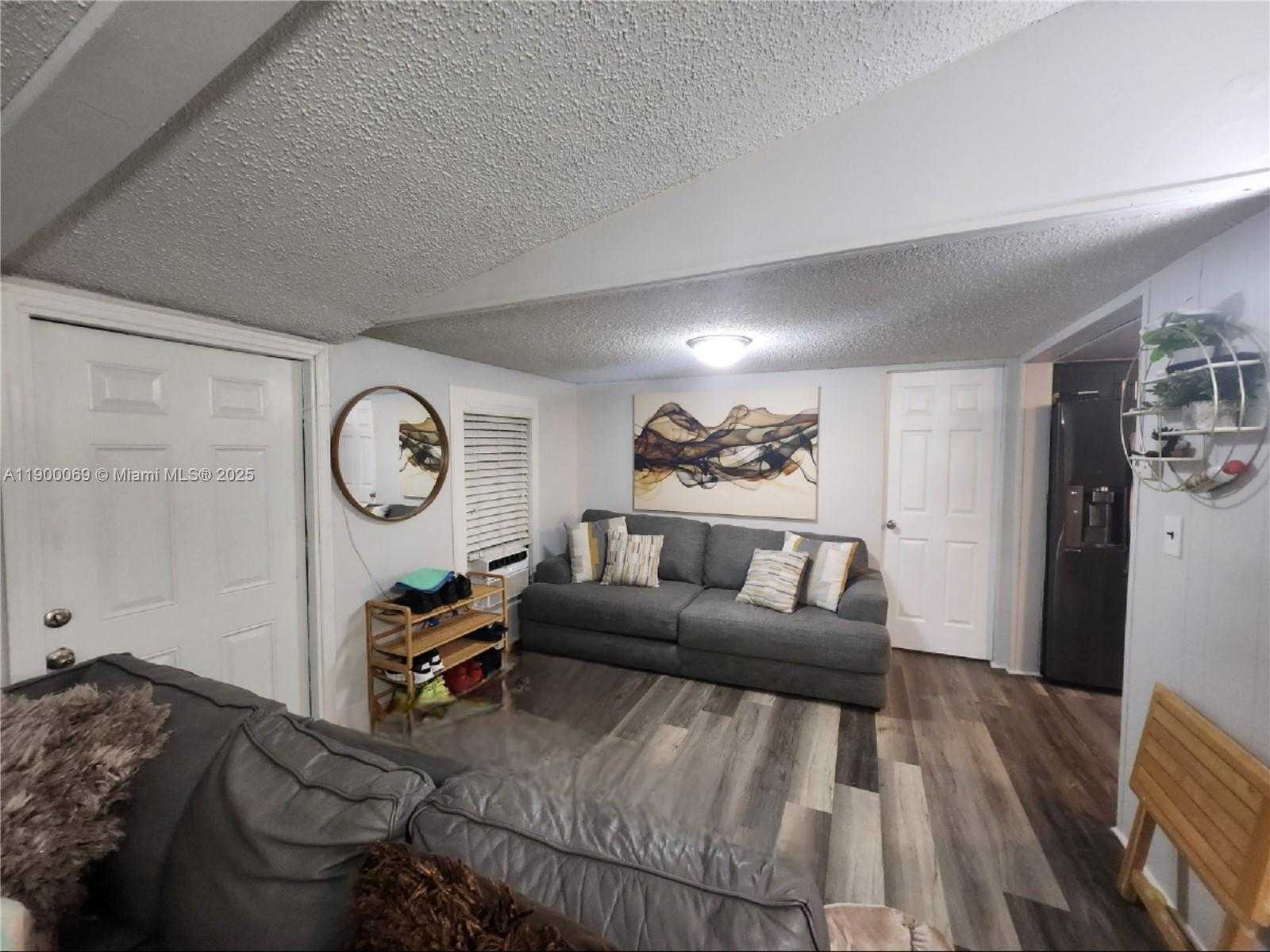 Small Image of 21640 NORTH WEST 3RD ST, Pembroke Pines Number 8