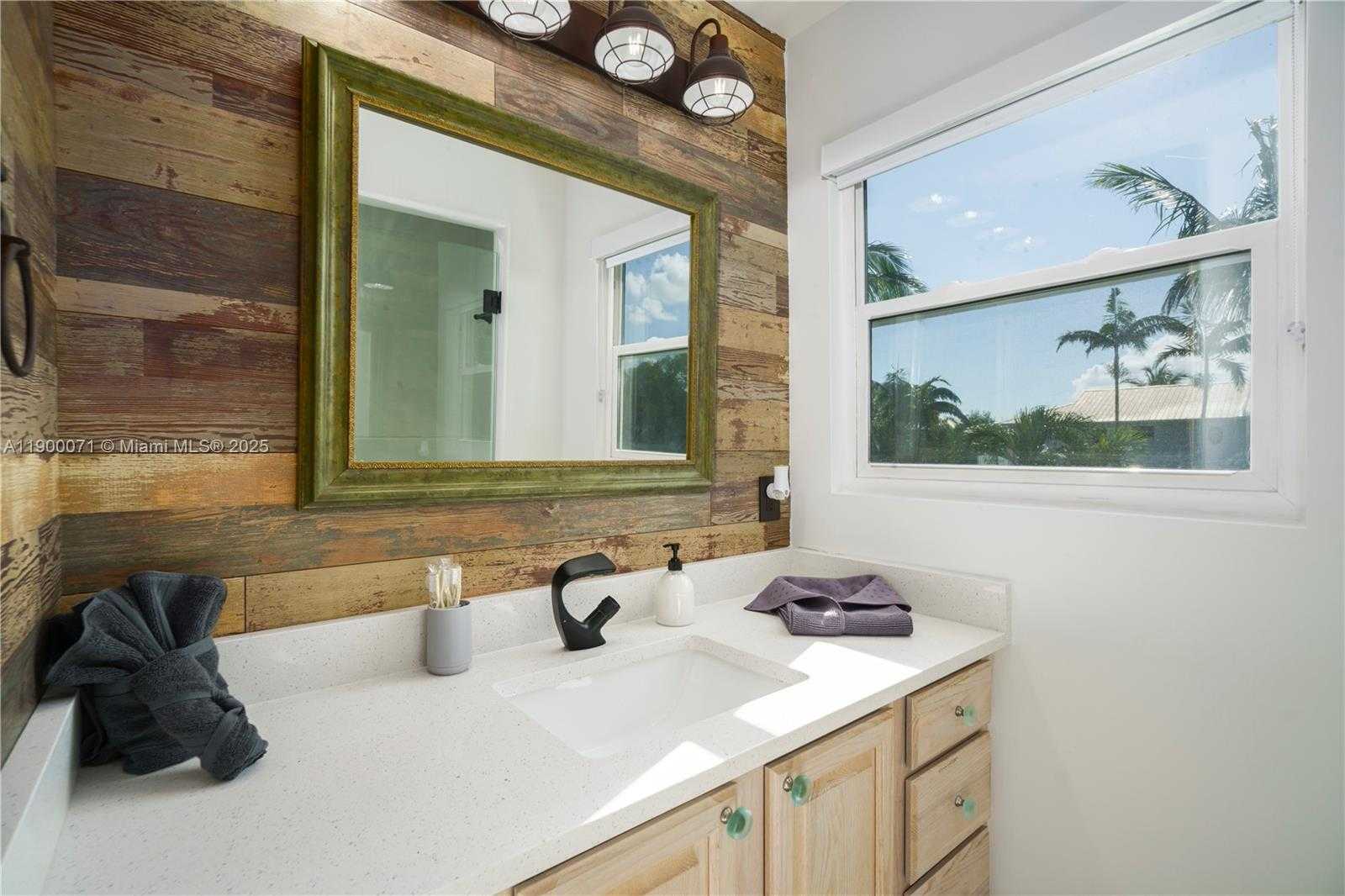 Small Image of 474 PENINSULA DR, Fort Pierce Number 23