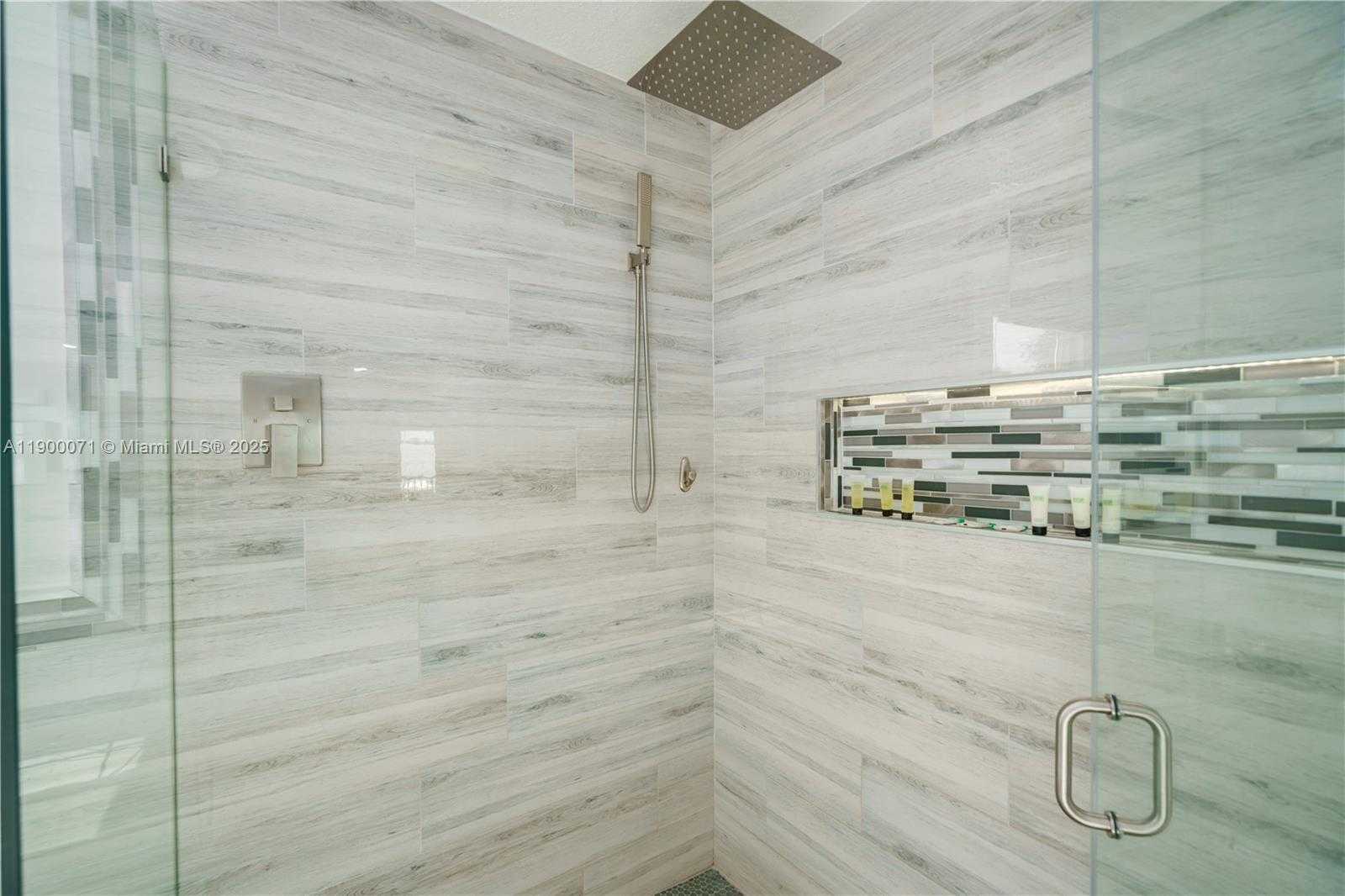 Small Image of 474 PENINSULA DR, Fort Pierce Number 32