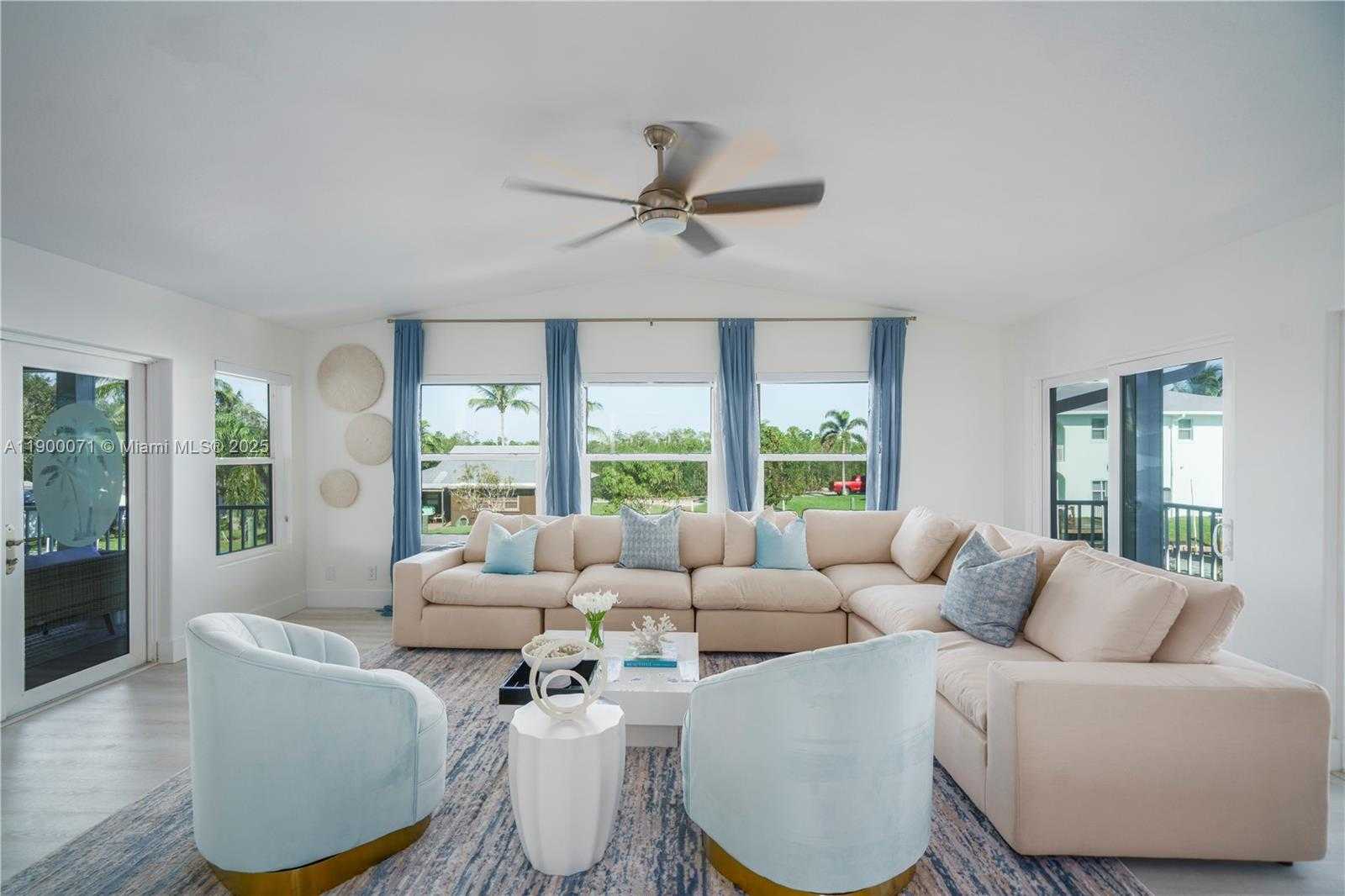 Small Image of 474 PENINSULA DR, Fort Pierce Number 7