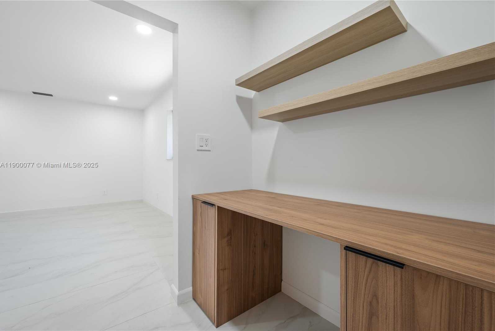 Small Image of 2415 NORTH EAST 35TH DR, Fort Lauderdale Number 21