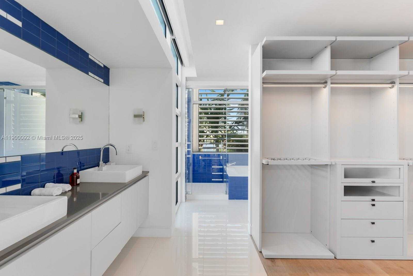 Small Image of 440 SOUTH HIBISCUS DR, Miami Beach Number 32
