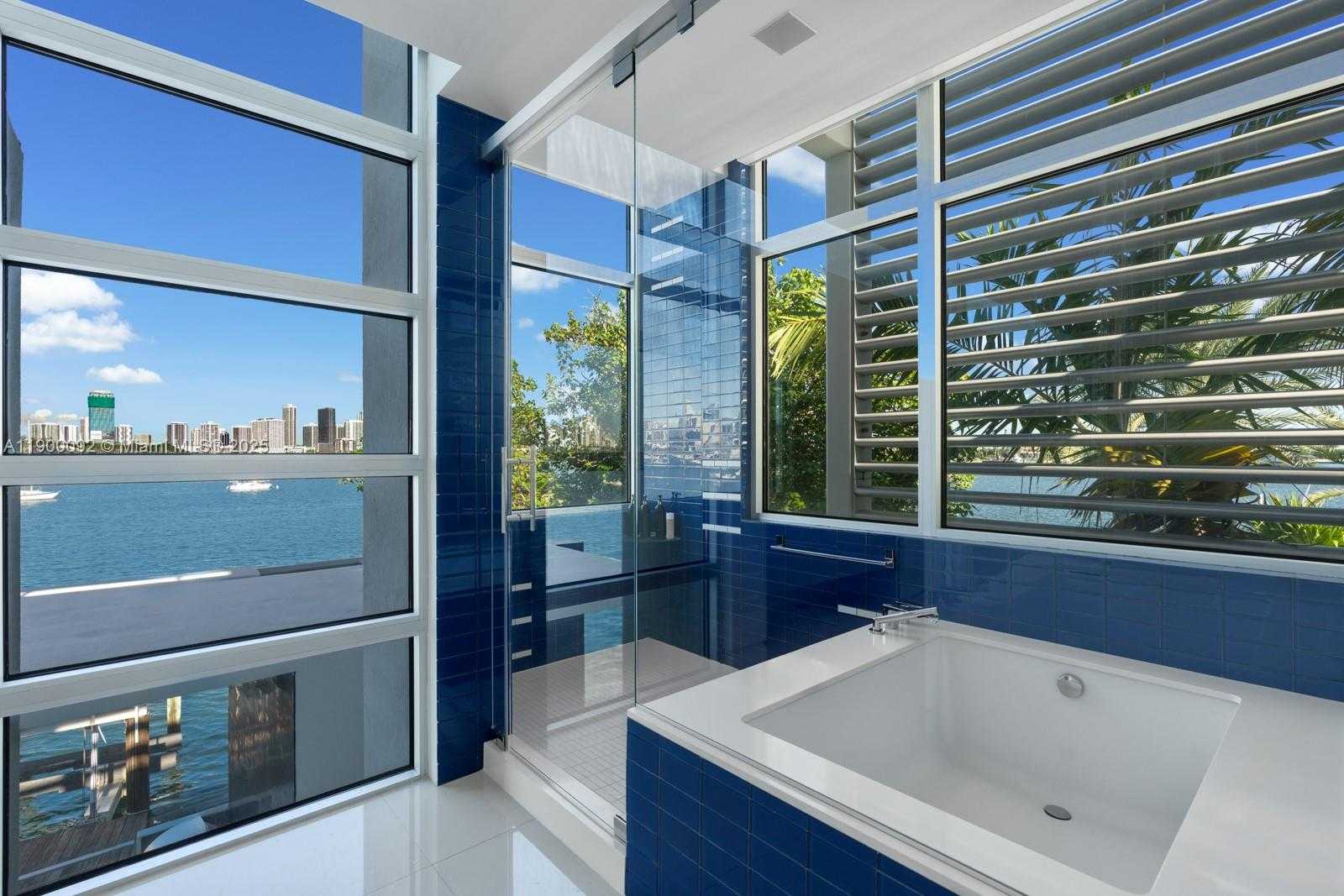Small Image of 440 SOUTH HIBISCUS DR, Miami Beach Number 38