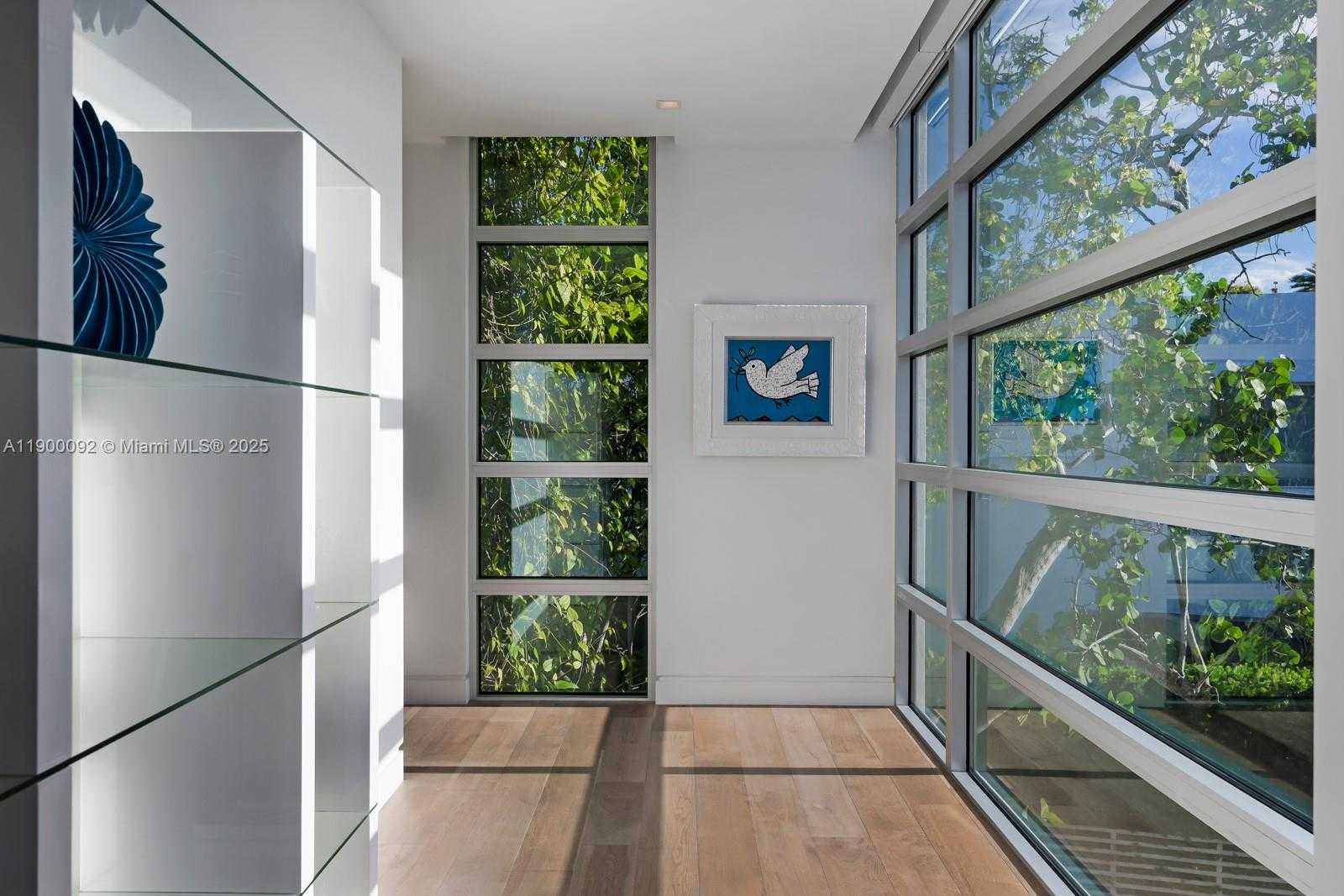 Small Image of 440 SOUTH HIBISCUS DR, Miami Beach Number 73