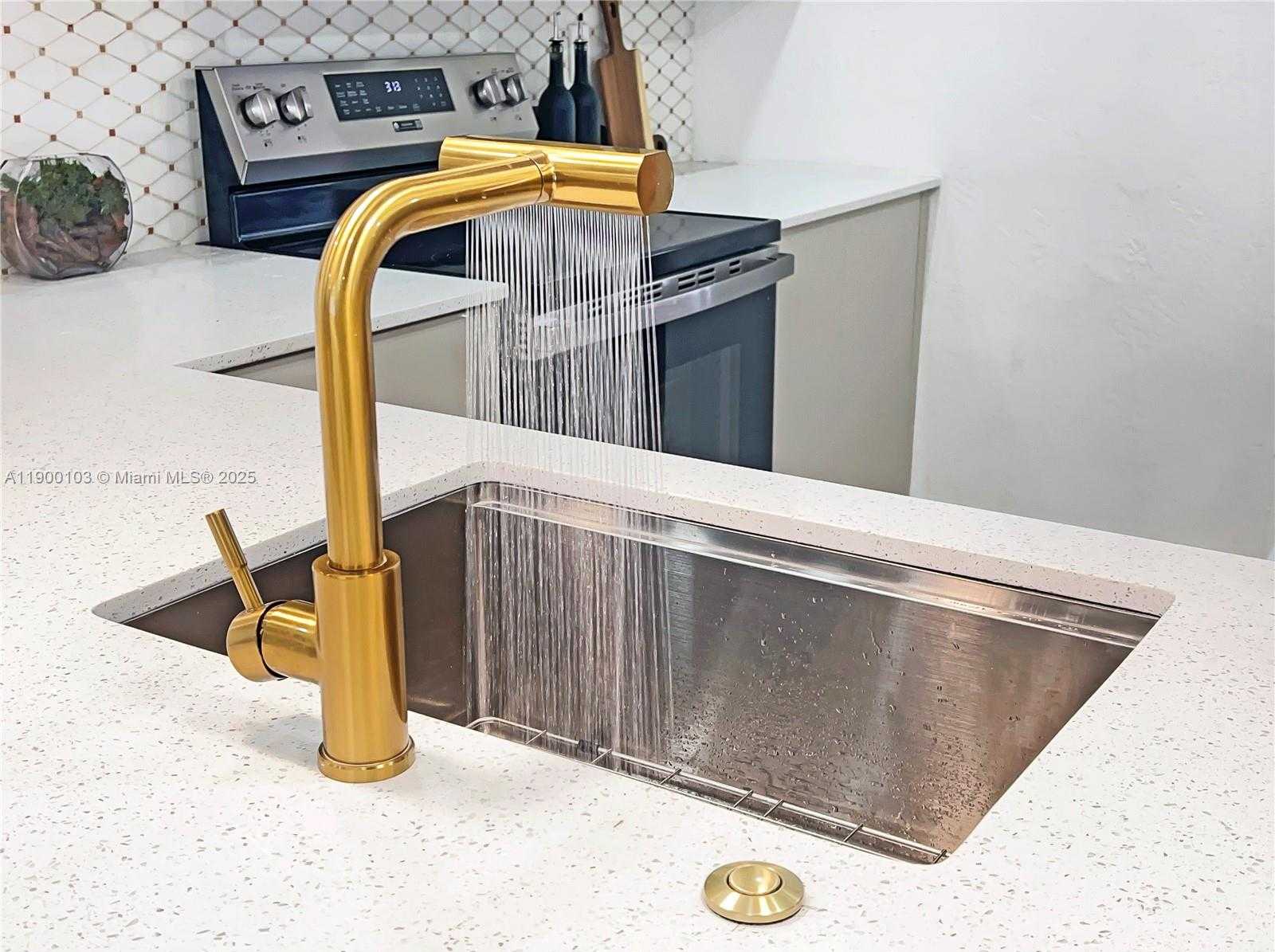 Small Image of 515 NORTH WEST 30TH TER, Fort Lauderdale Number 10