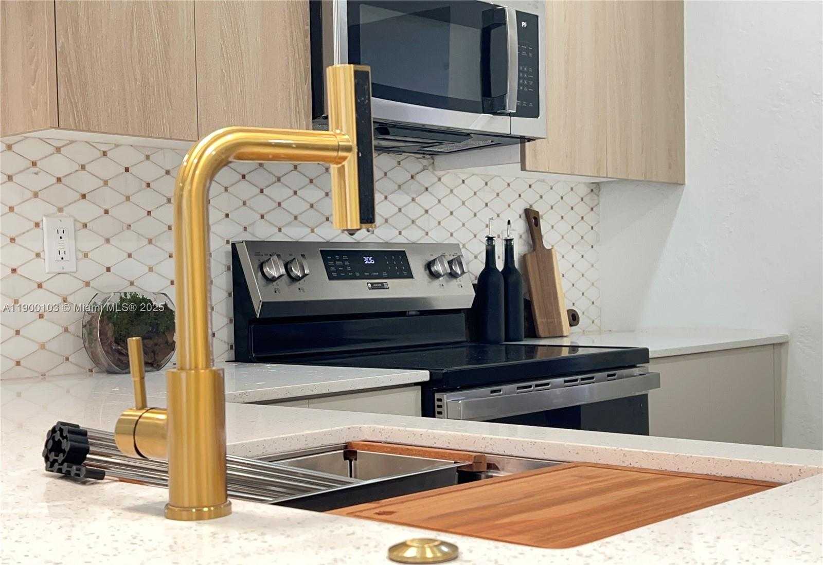 Small Image of 515 NORTH WEST 30TH TER, Fort Lauderdale Number 12