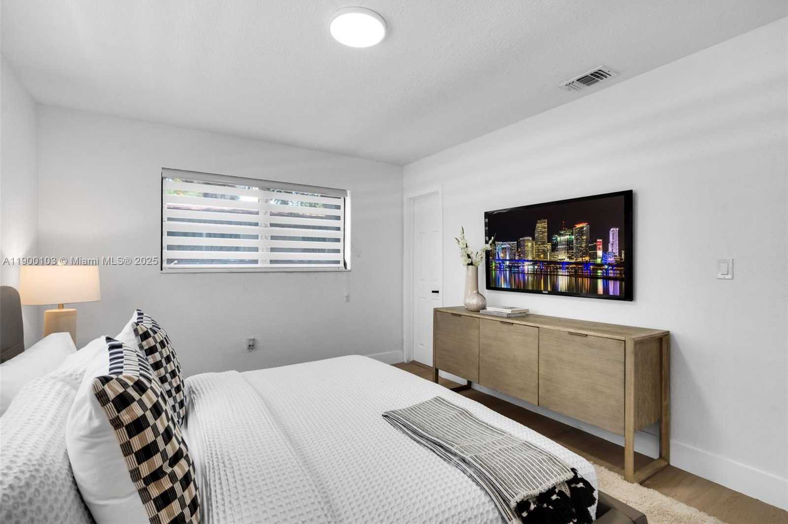 Small Image of 515 NORTH WEST 30TH TER, Fort Lauderdale Number 20