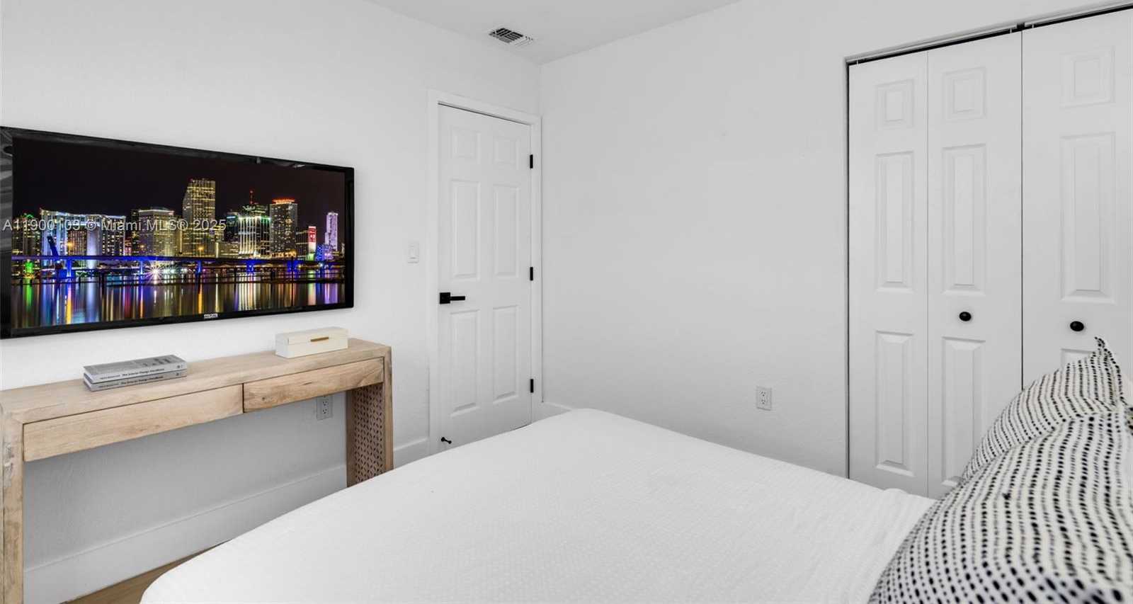 Small Image of 515 NORTH WEST 30TH TER, Fort Lauderdale Number 21