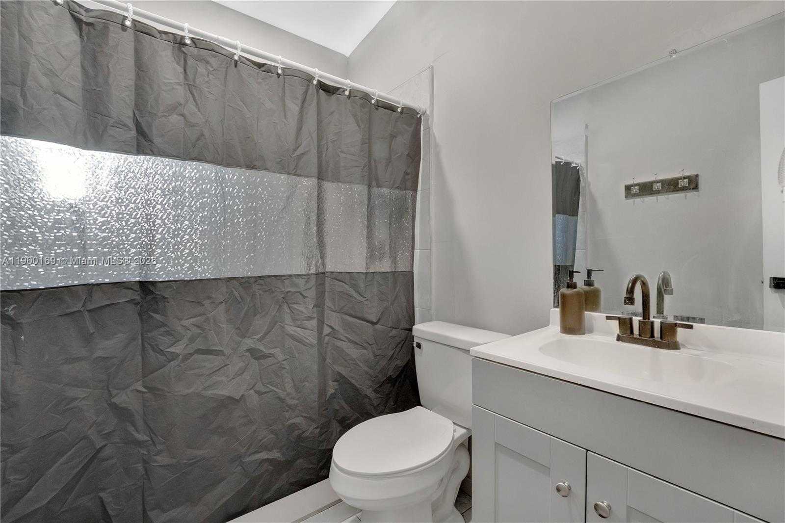 Small Image of 1841 NORTH WEST 26TH AVE, Fort Lauderdale Number 11