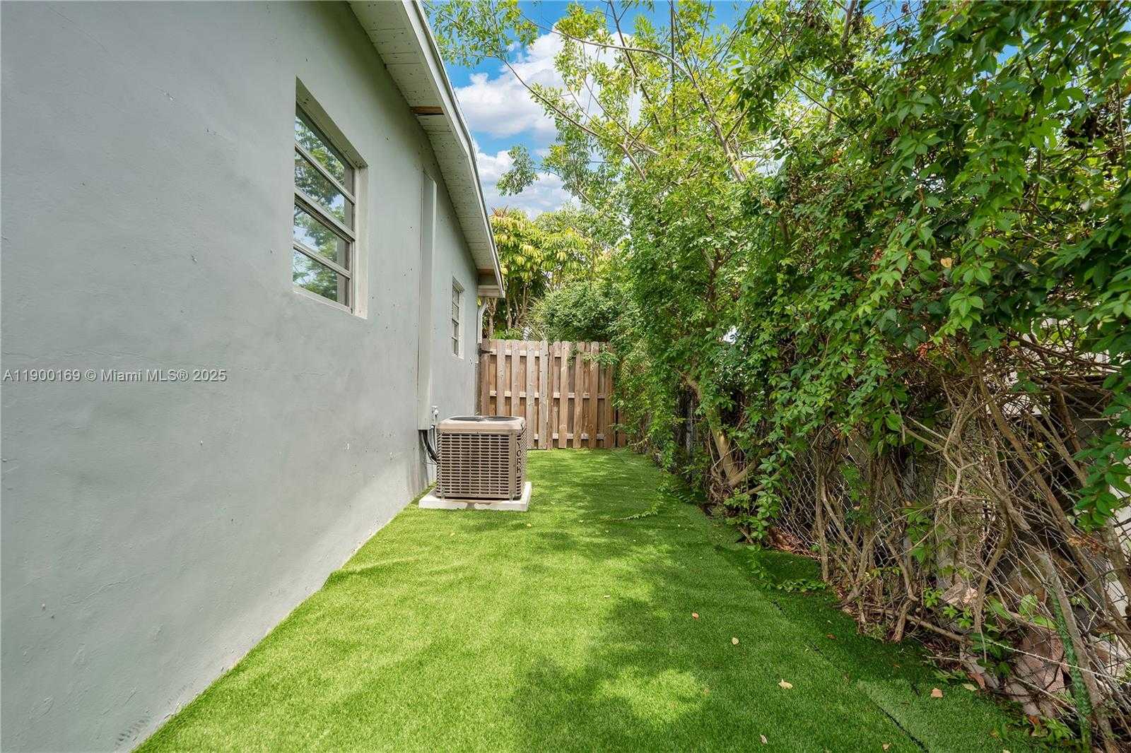 Small Image of 1841 NORTH WEST 26TH AVE, Fort Lauderdale Number 23