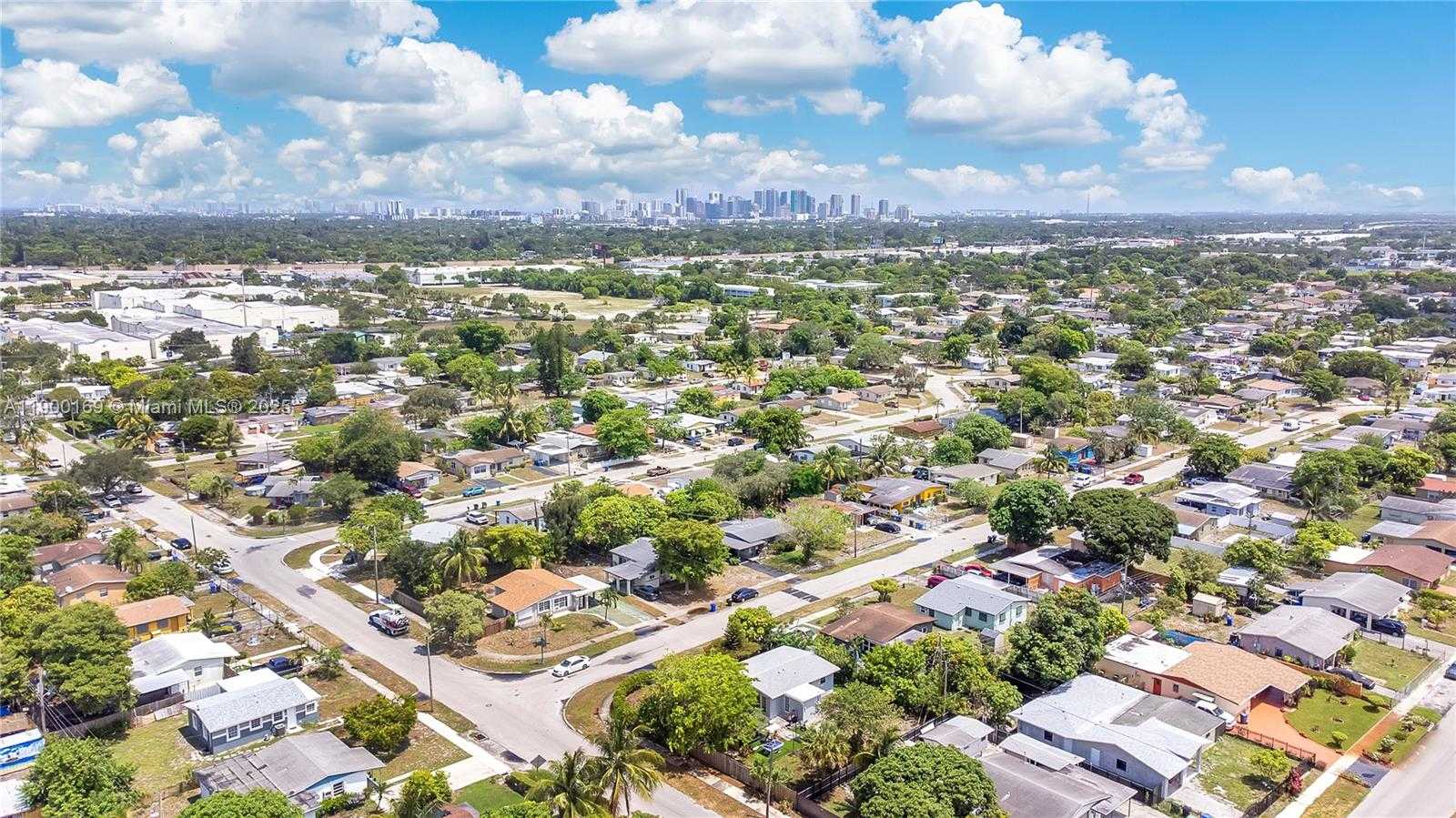 Small Image of 1841 NORTH WEST 26TH AVE, Fort Lauderdale Number 28