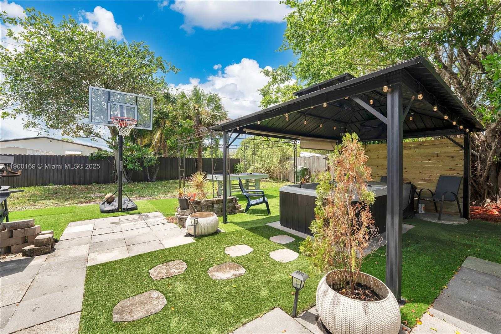 Small Image of 1841 NORTH WEST 26TH AVE, Fort Lauderdale Number 3