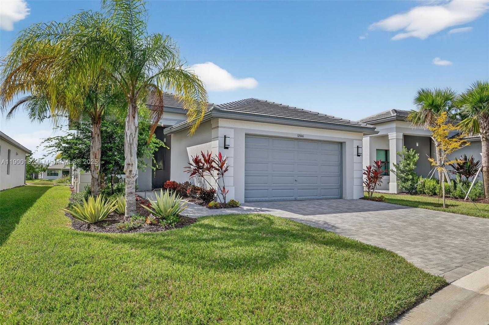 Small Image of 12446 SOUTH WEST ALONGSHORE DR, Port St. Lucie Number 2