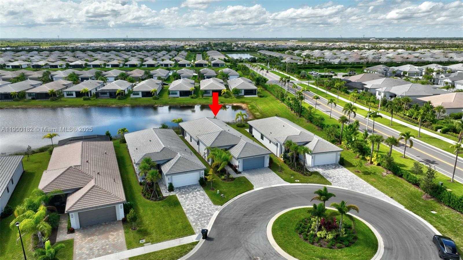 Small Image of 12446 SOUTH WEST ALONGSHORE DR, Port St. Lucie Number 41