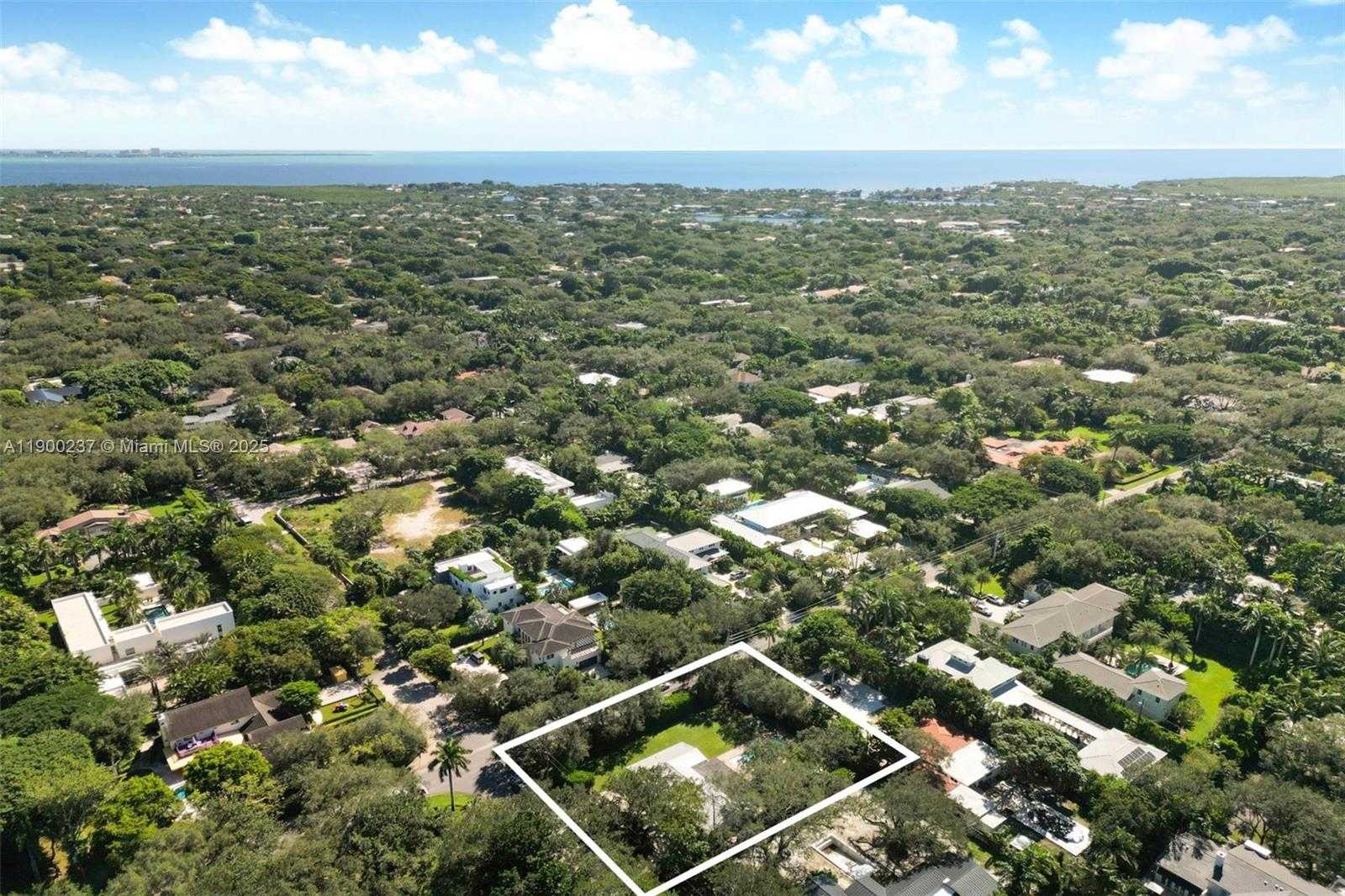 Imagen de Pequeño Objeto